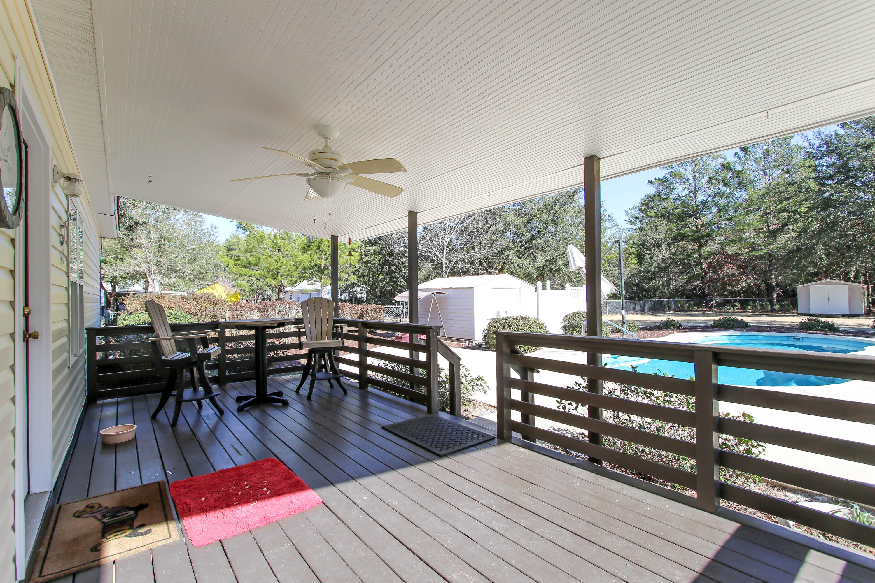 HAPPY HOLLOW - Residential