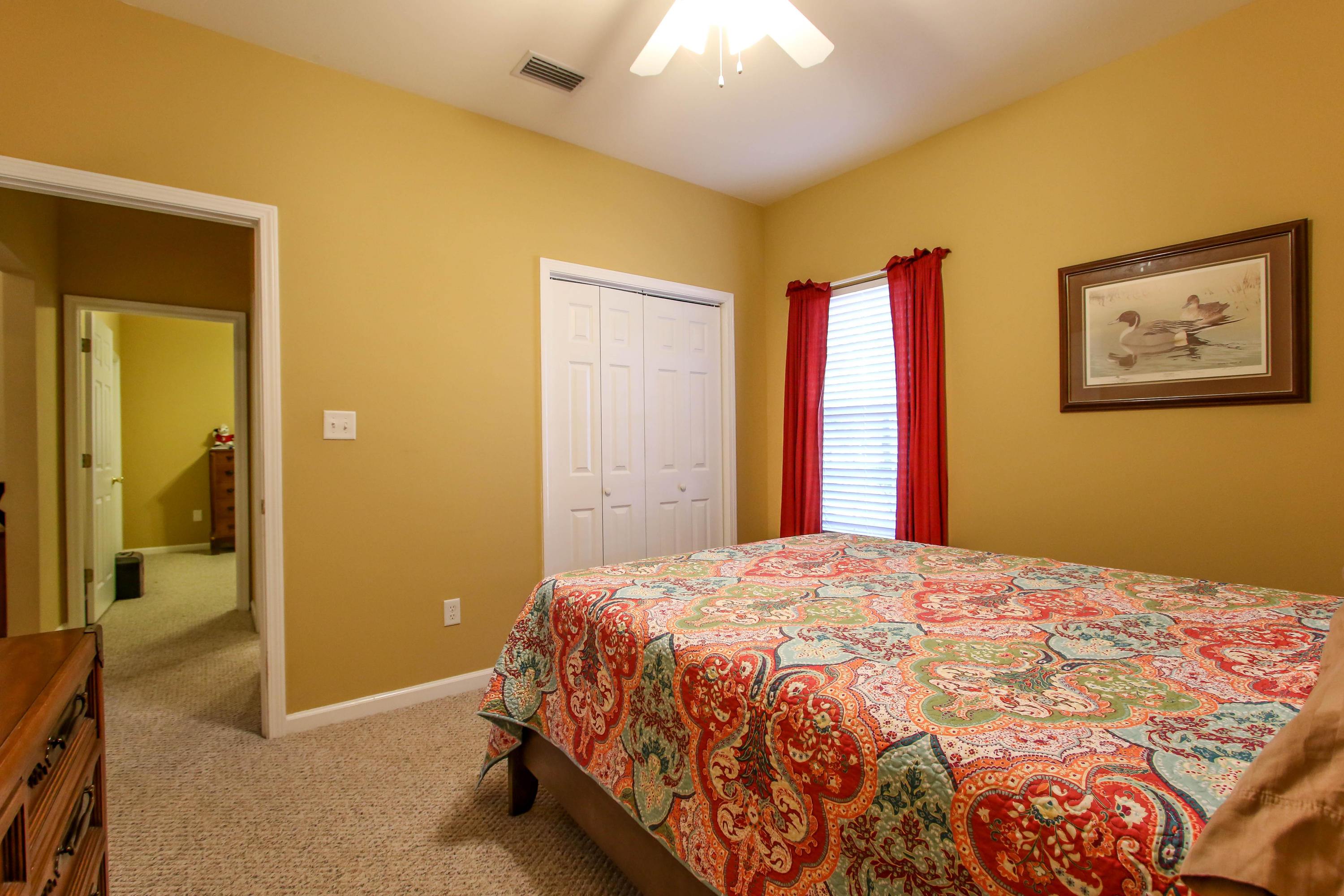 HAPPY HOLLOW - Residential