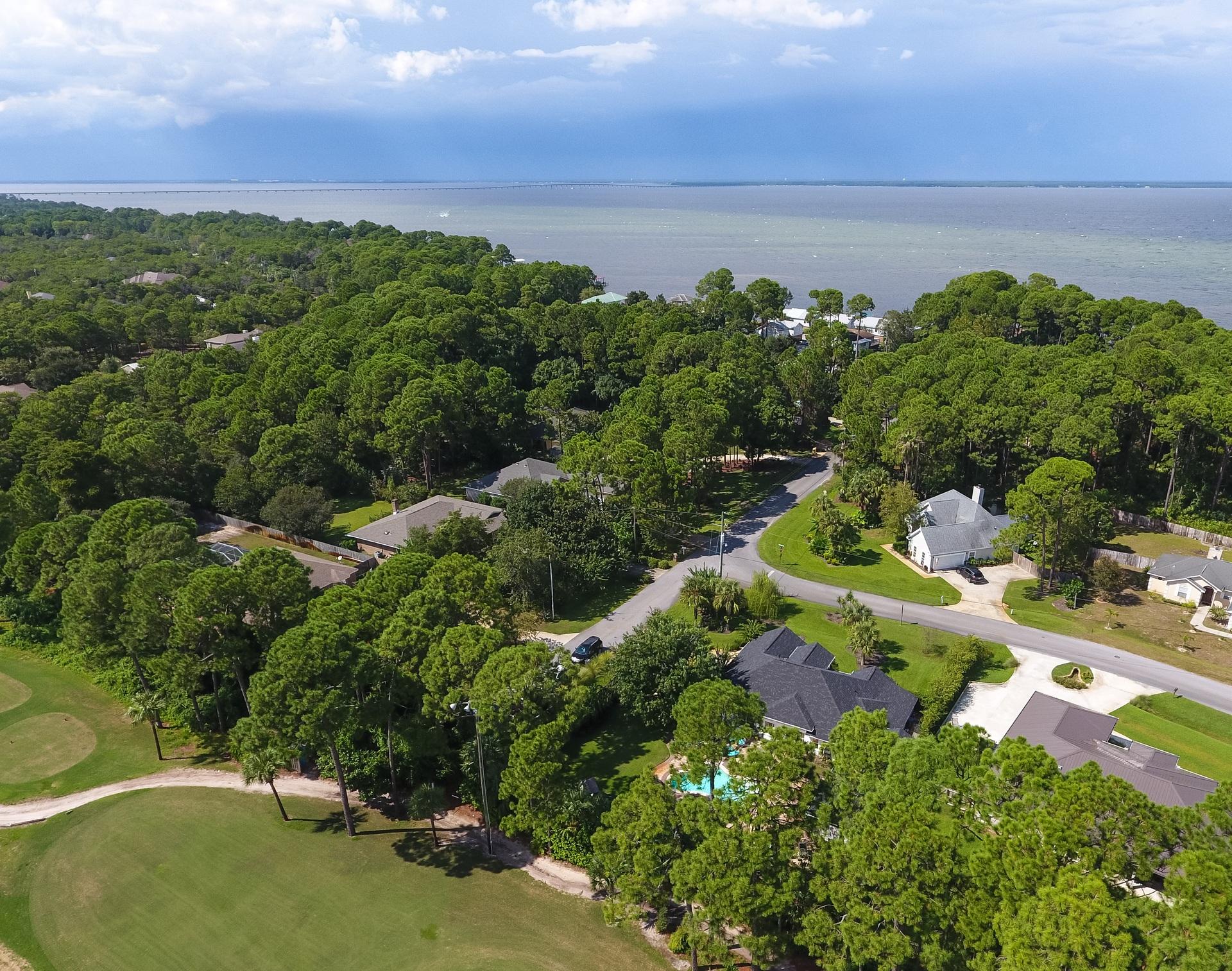 HOLIDAY SHORES ESTATES - Residential