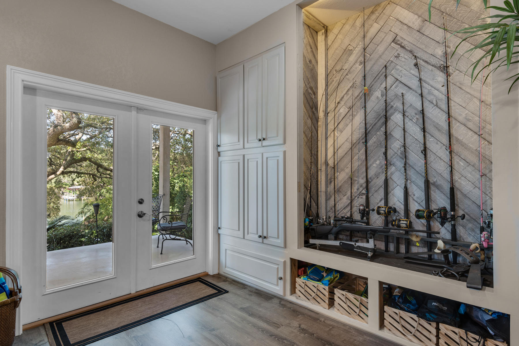 MOONEYS NORTH S/D - Residential
