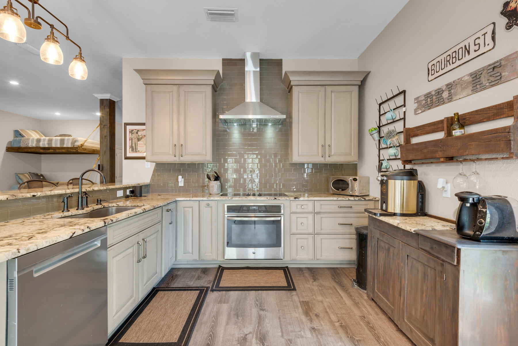 MOONEYS NORTH S/D - Residential