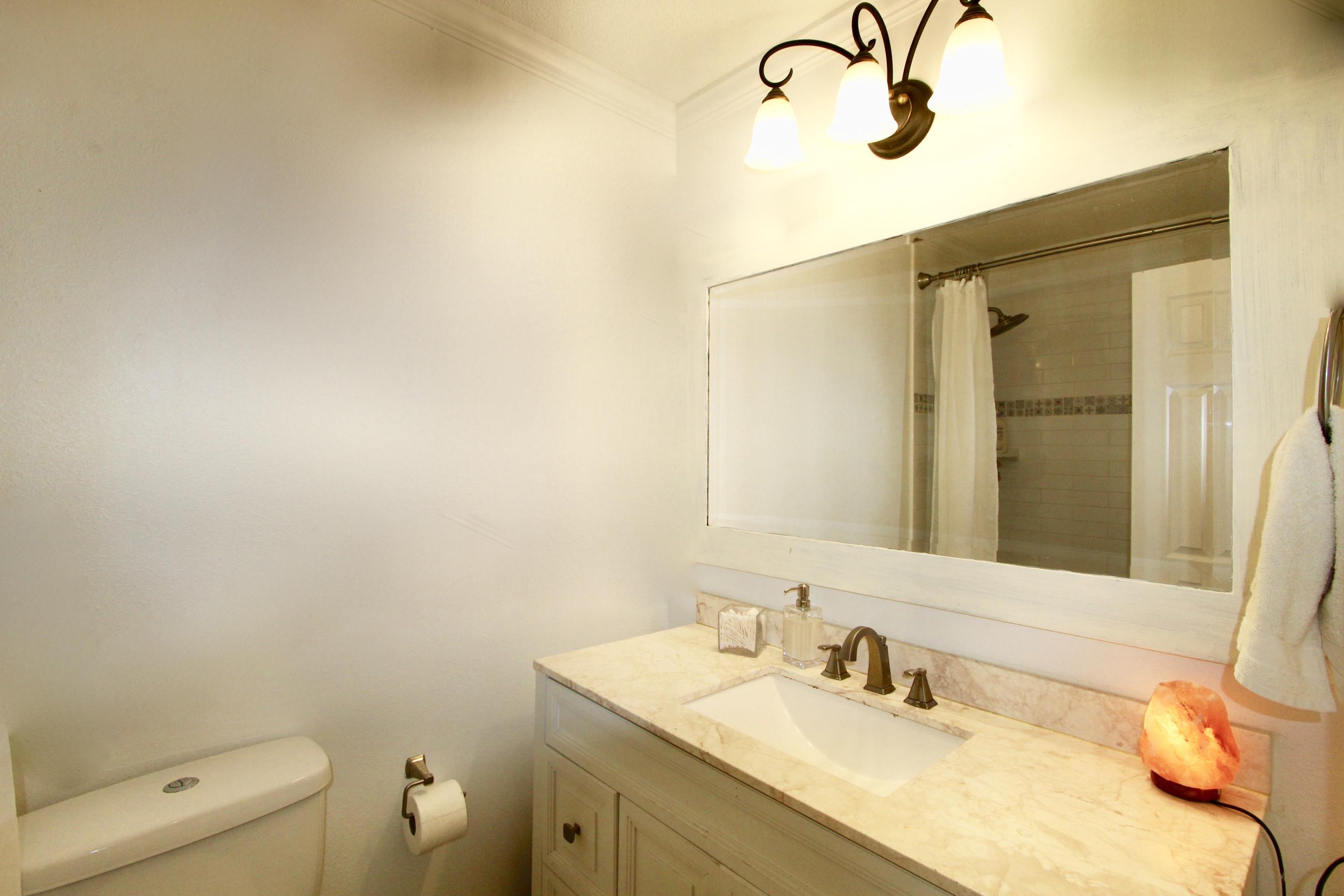 CAROL ANNE MANOR - Residential