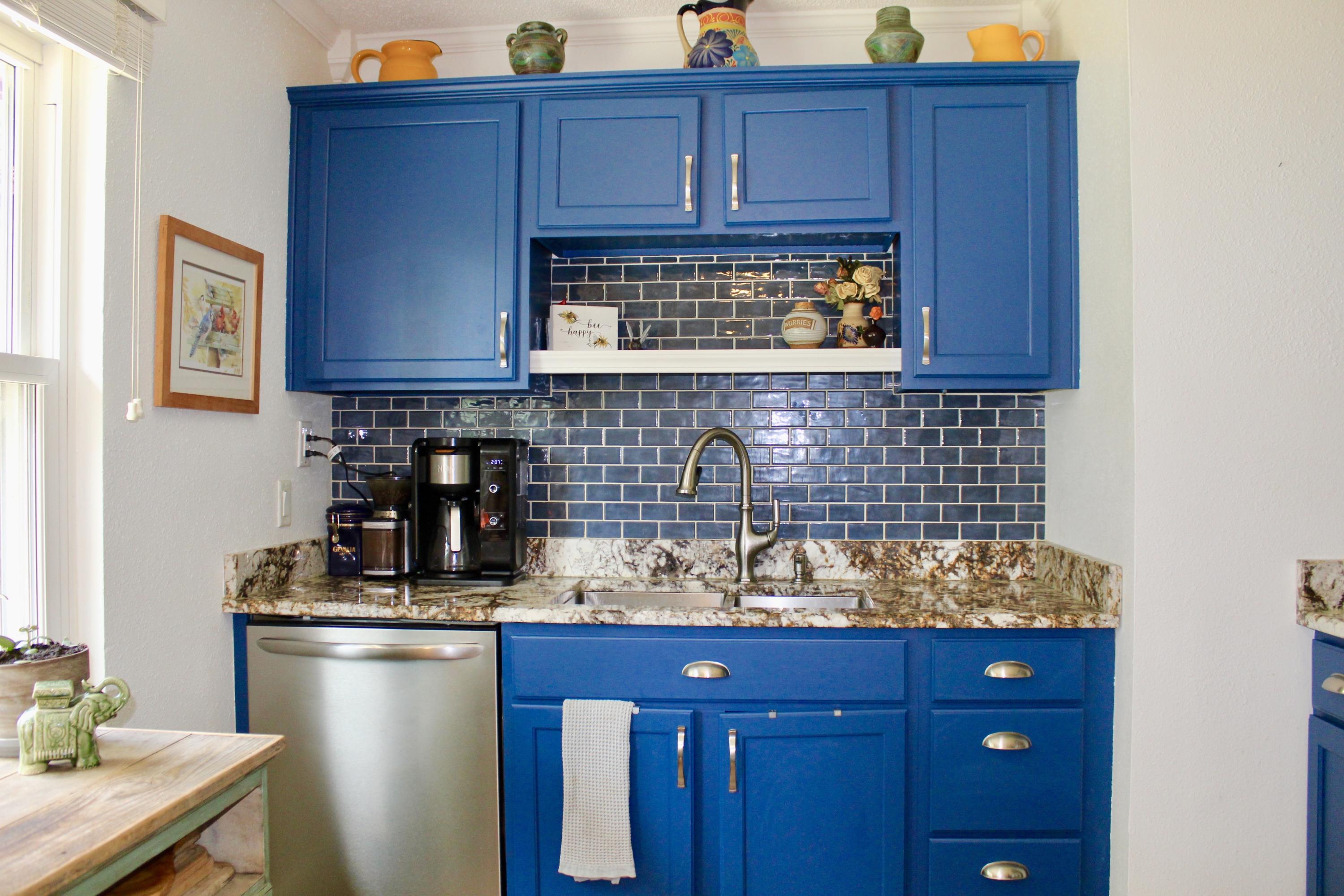 CAROL ANNE MANOR - Residential