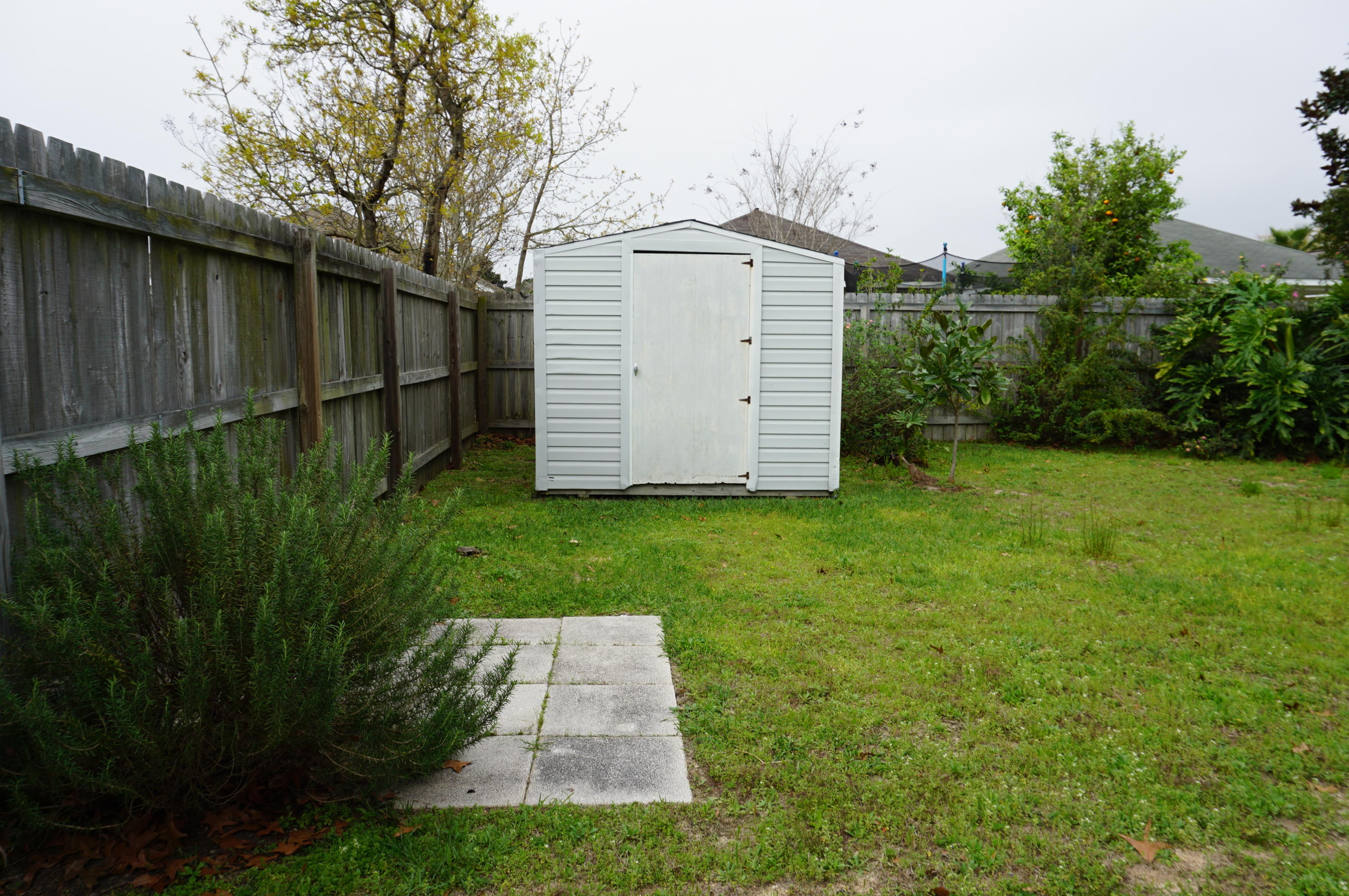 LIGHTHOUSE POINTE - Residential Lease