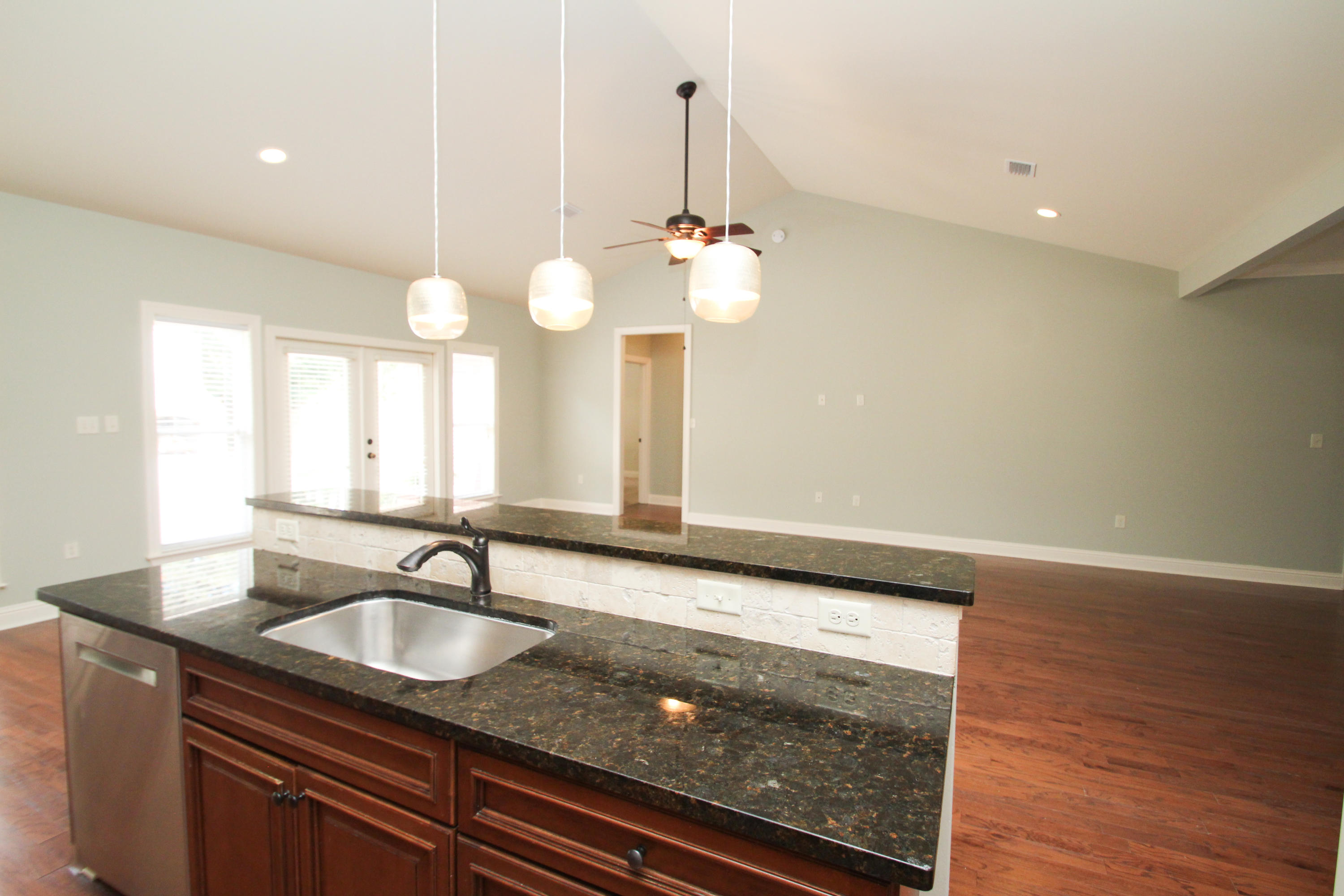 HAMMOCK BAY - Residential