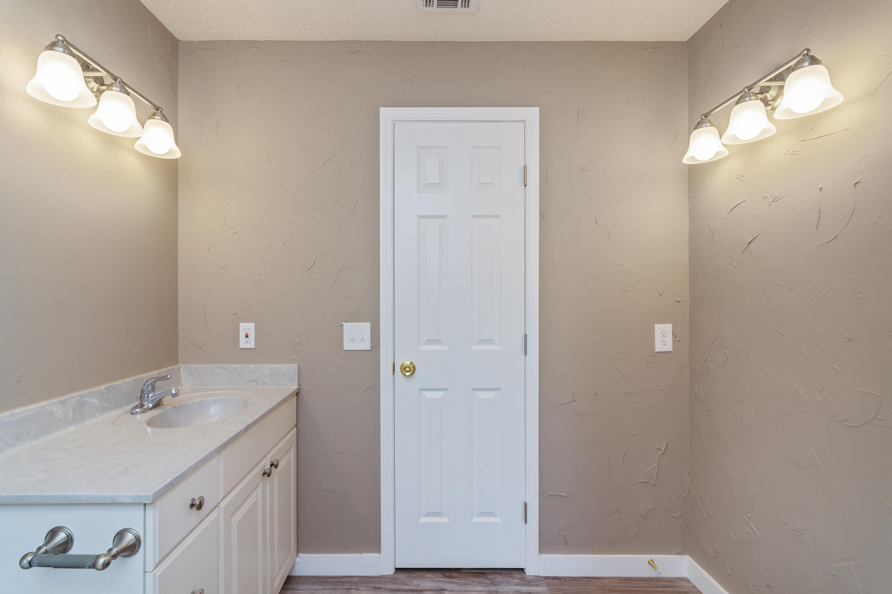 Florosa/Wynnehaven - Residential Lease