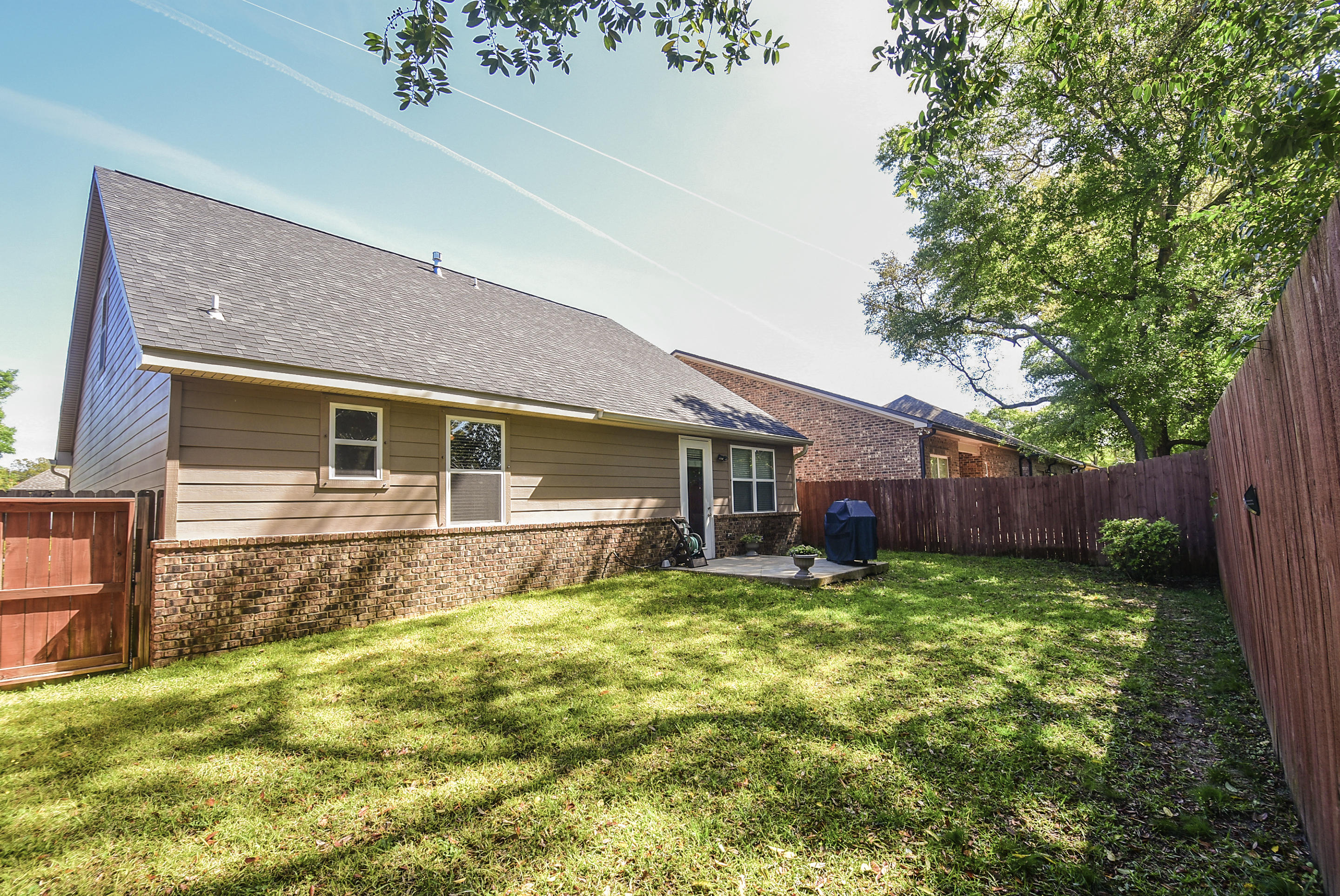 Arrowhead Way - Residential