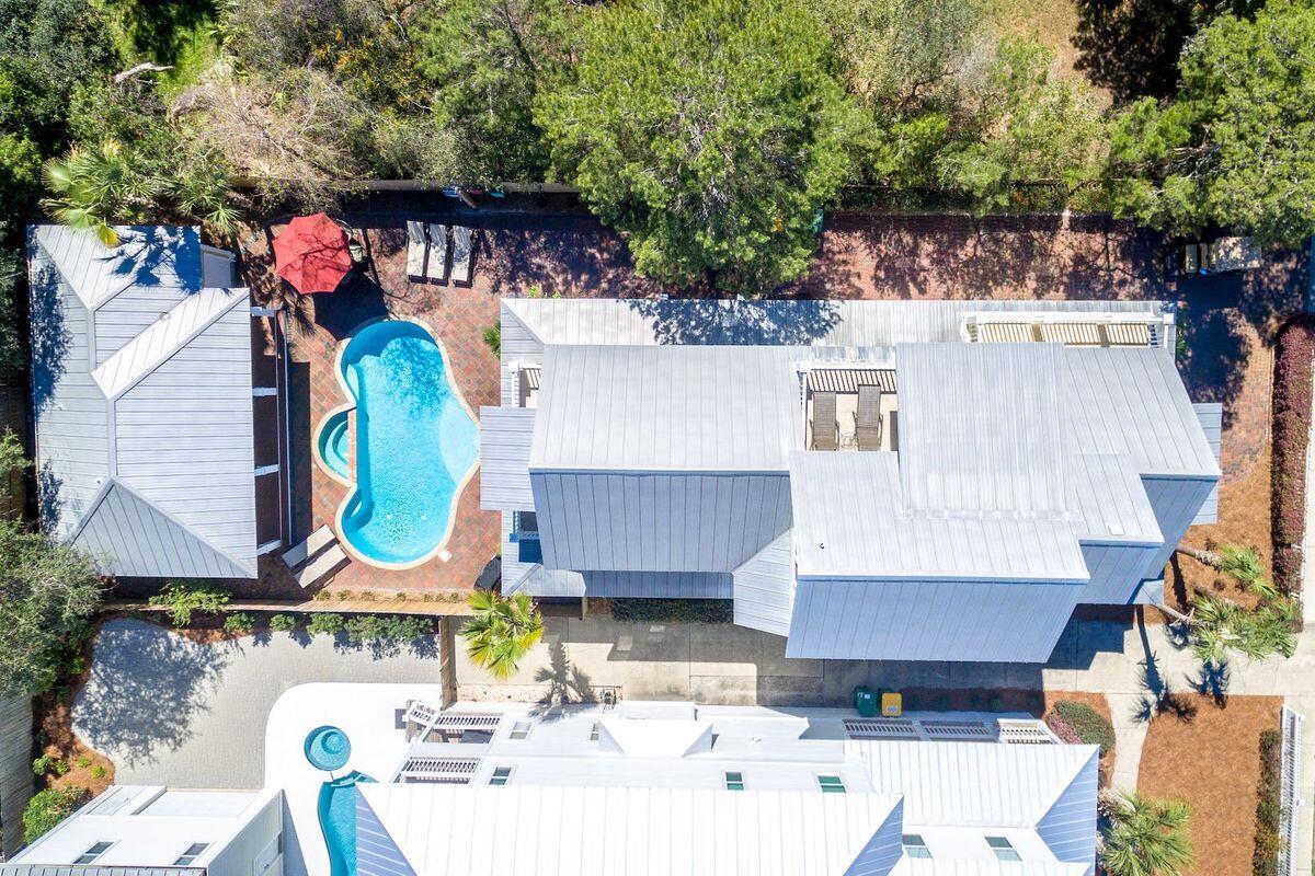 CRYSTAL BEACH - Residential