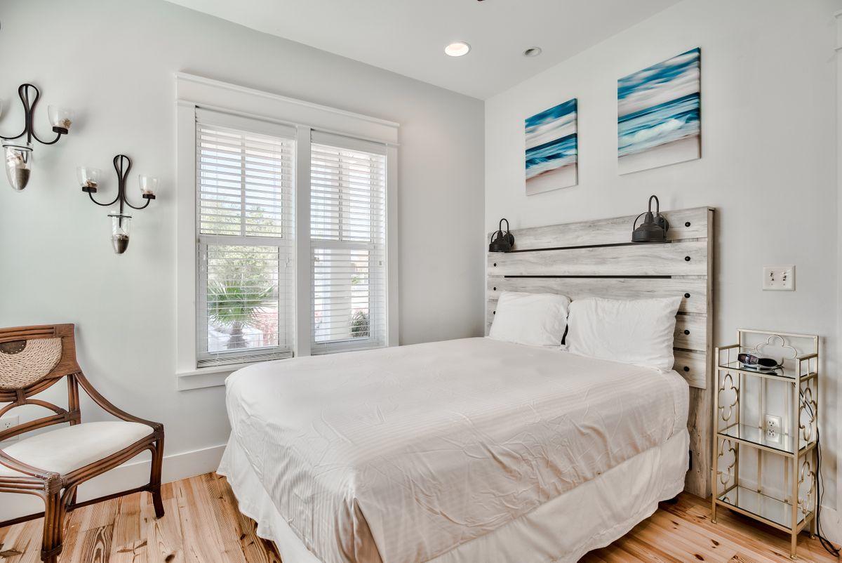 CRYSTAL BEACH - Residential