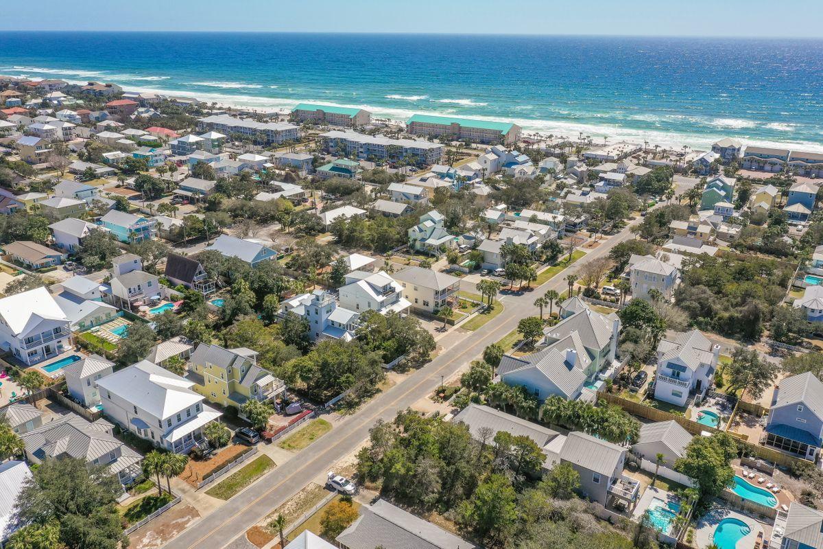 CRYSTAL BEACH - Residential