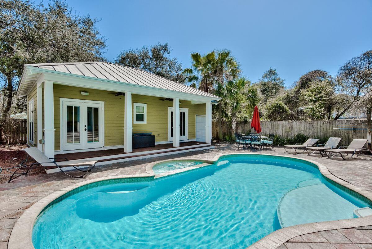 CRYSTAL BEACH - Residential