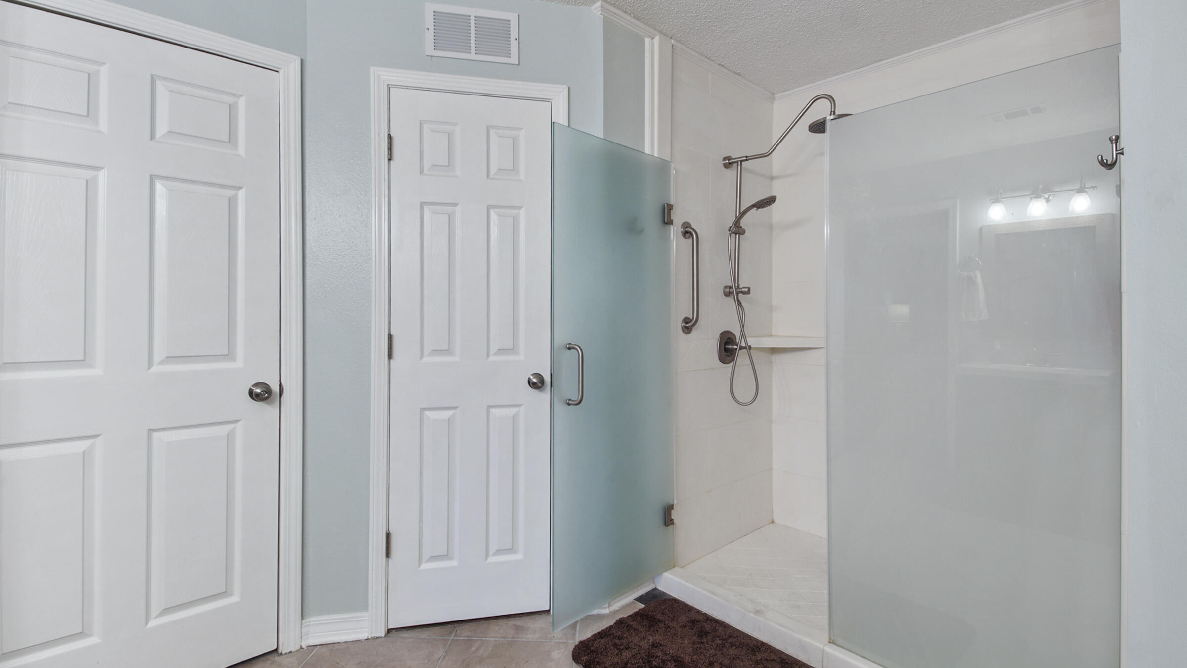 CHEROKEE BEND S/D PH 2 - Residential