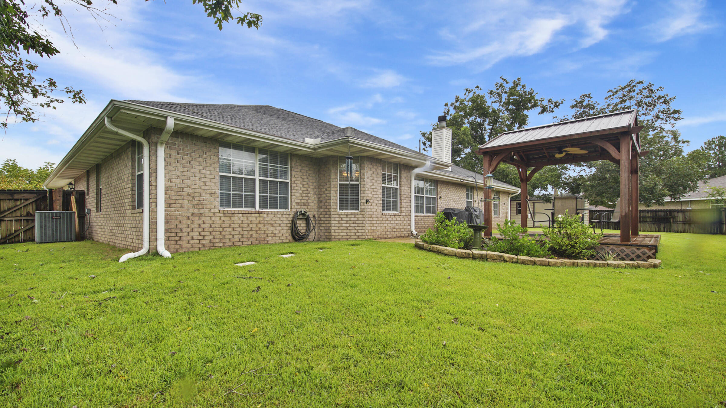 CHEROKEE BEND S/D PH 2 - Residential