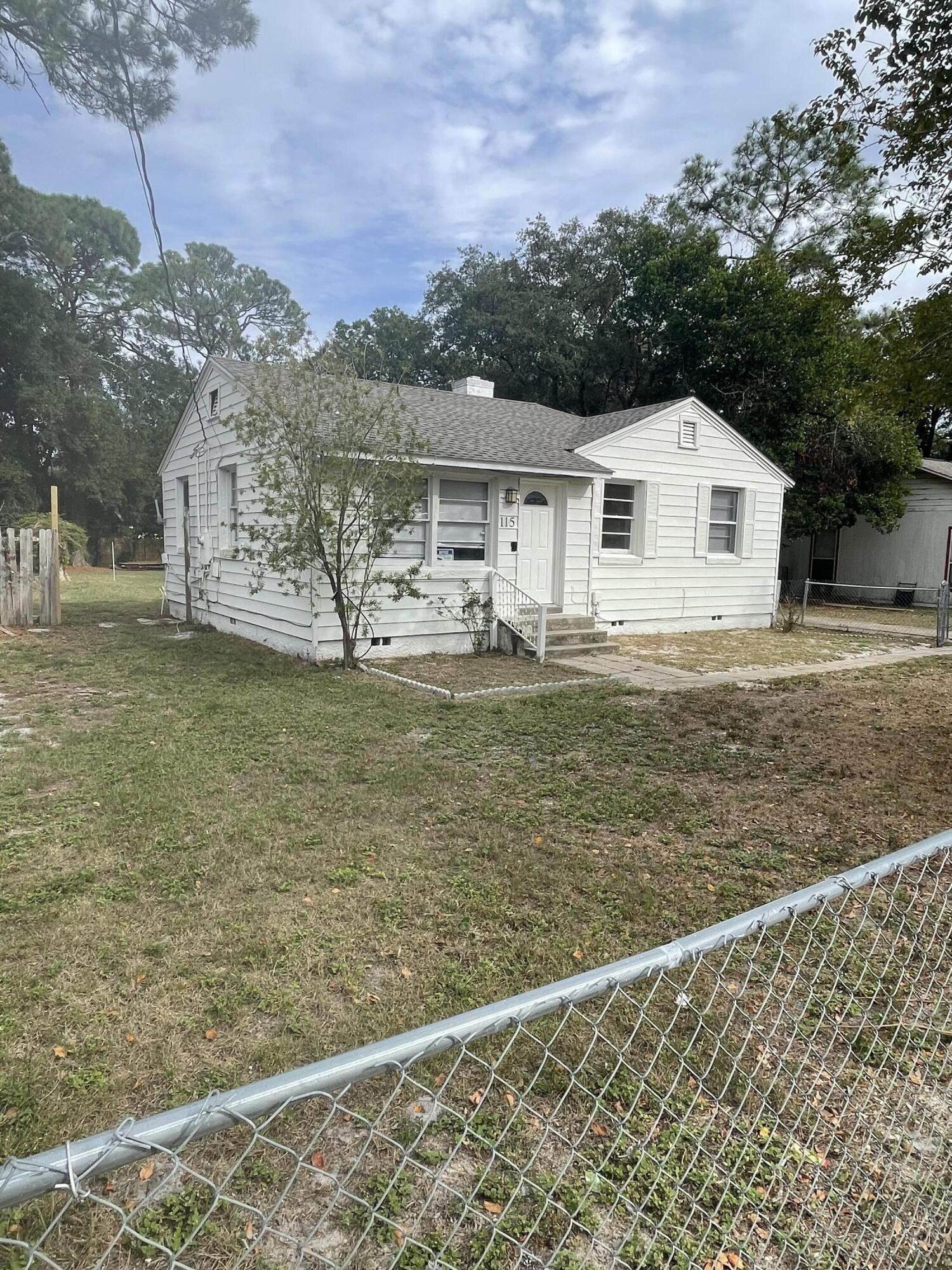 BROOKS ADDN TO FORT WALTON BEACH - Residential