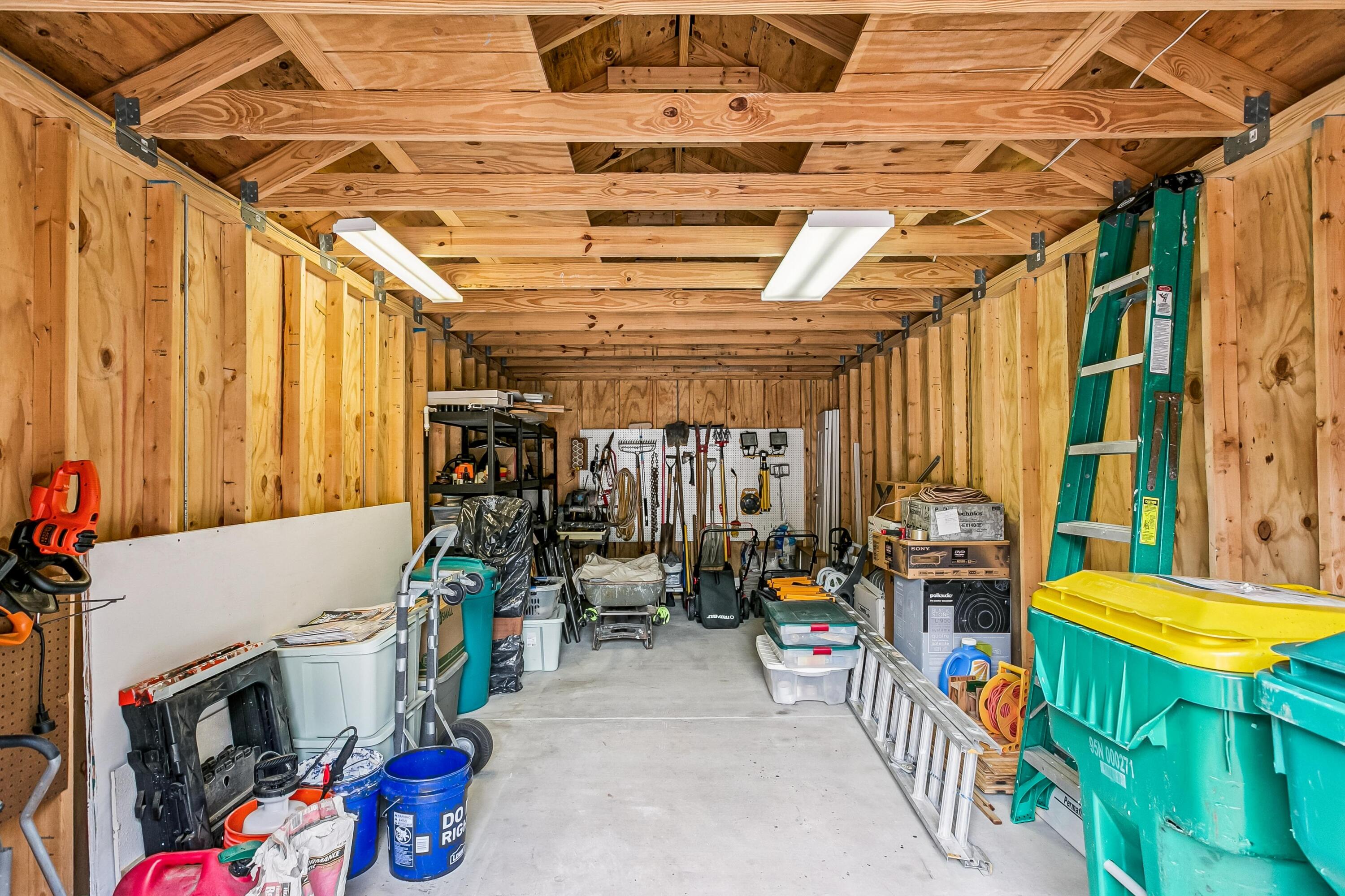 ROCKY BAYOU ESTATES 15 - Residential