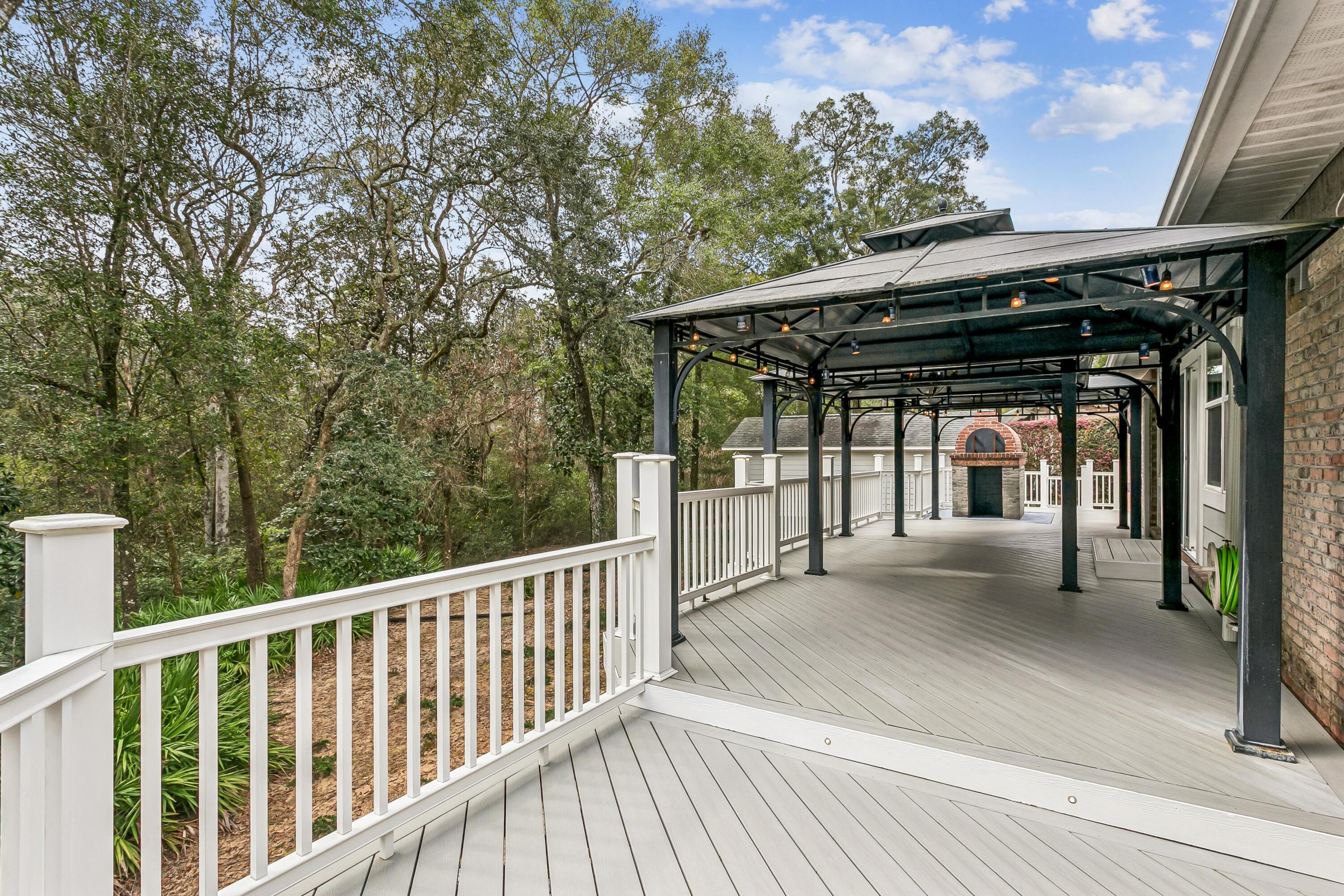 ROCKY BAYOU ESTATES 15 - Residential