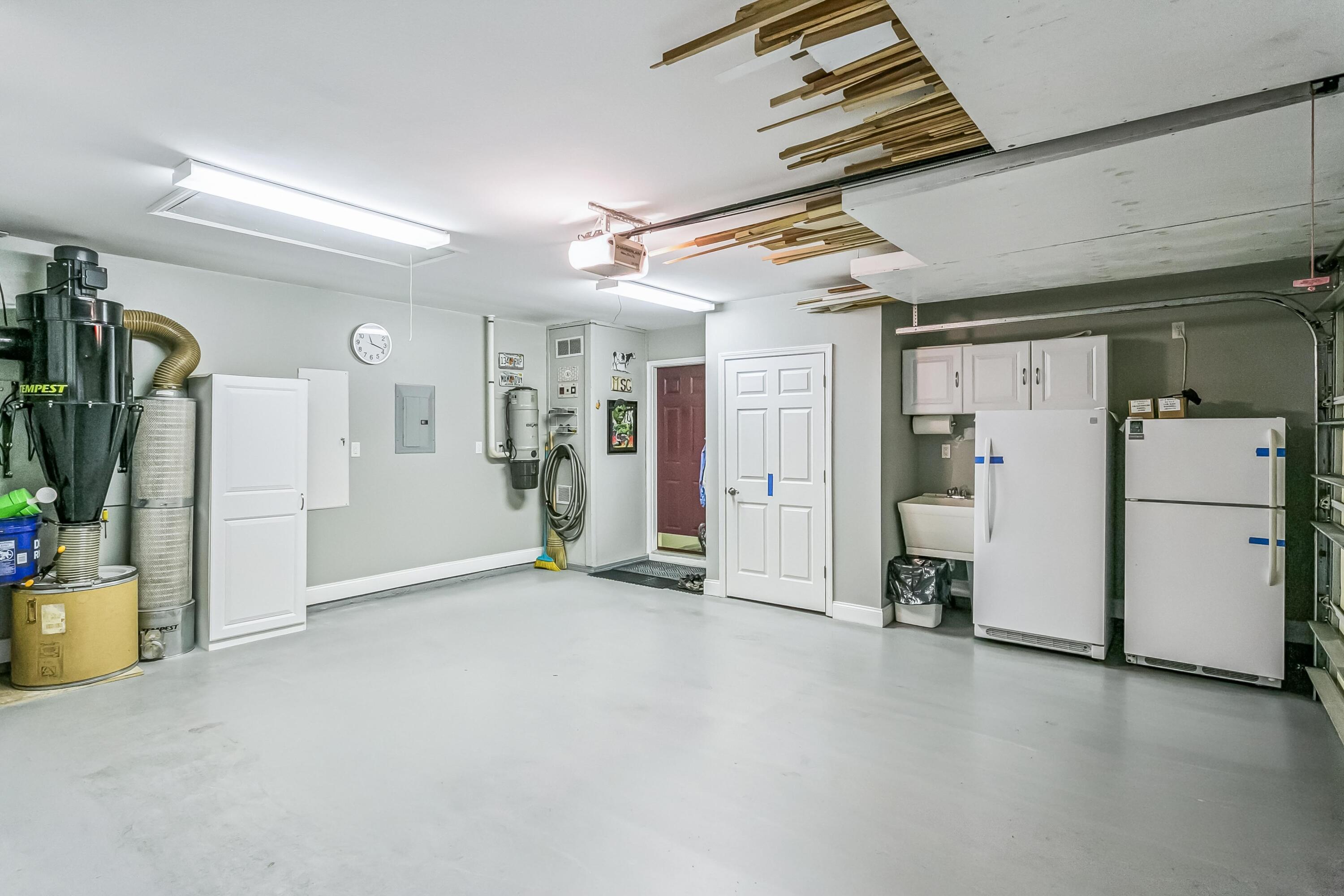 ROCKY BAYOU ESTATES 15 - Residential