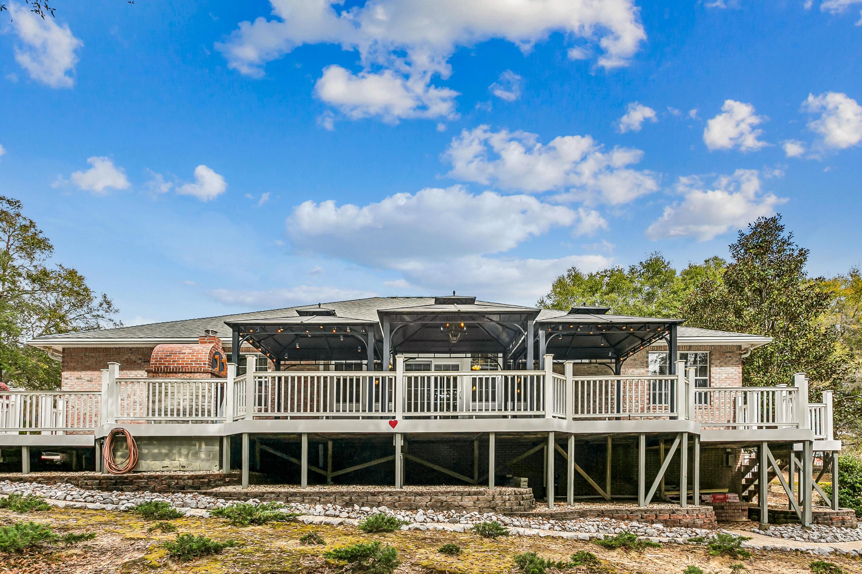 ROCKY BAYOU ESTATES 15 - Residential