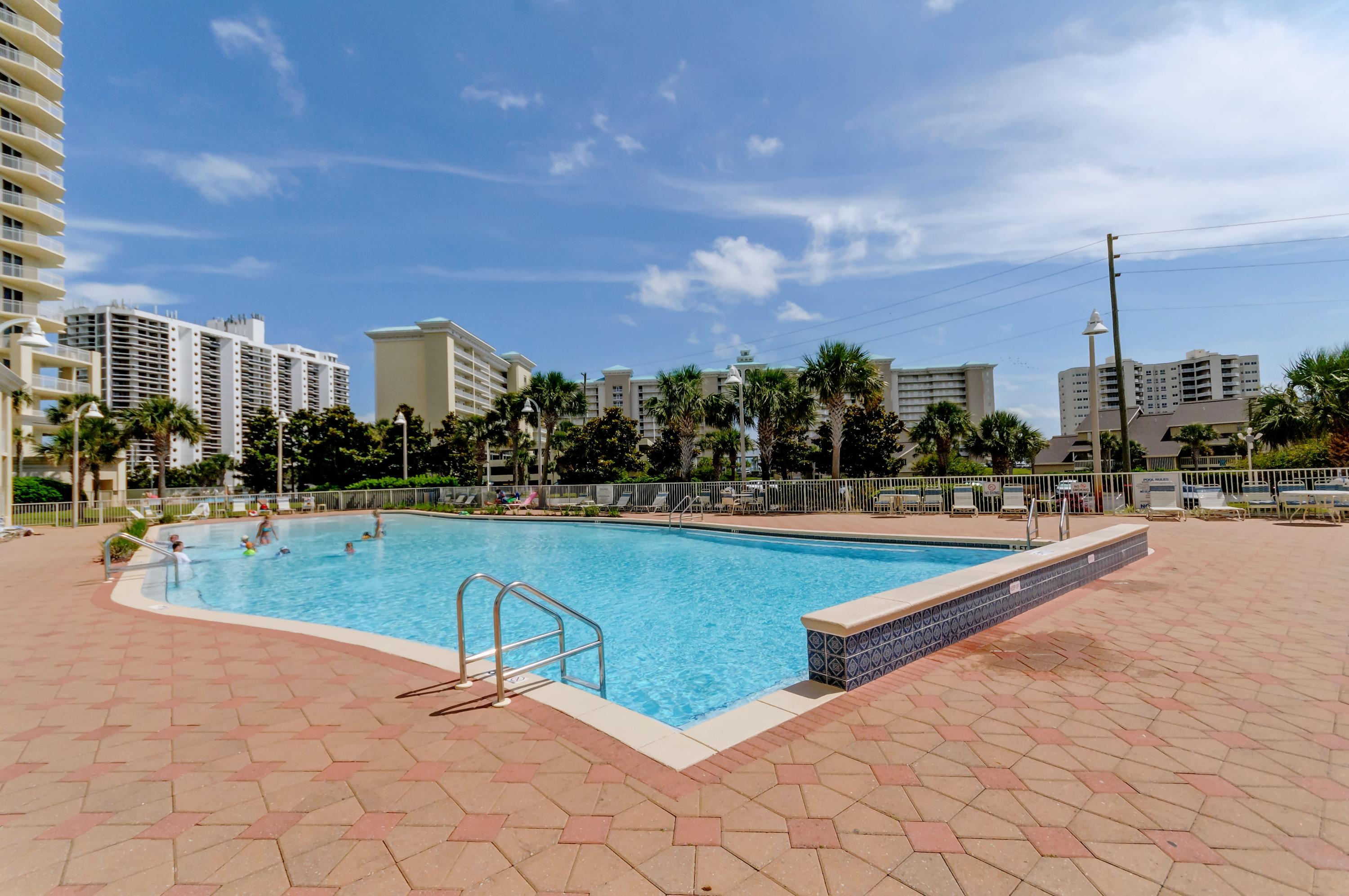 ARIEL DUNES II - Residential