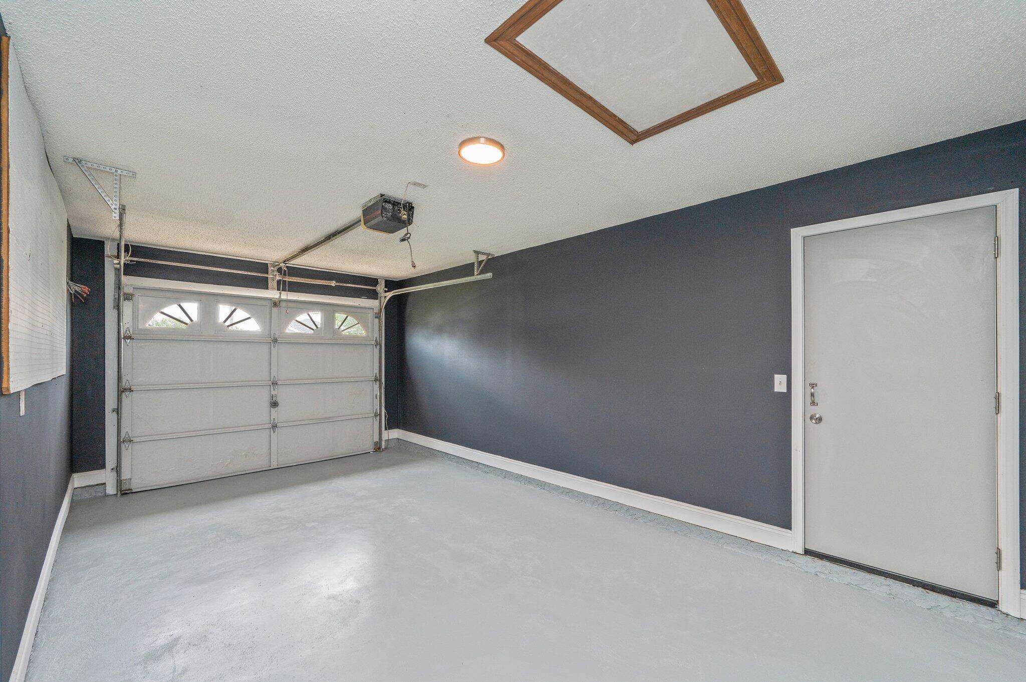 CARDINAL ESTATES - Residential