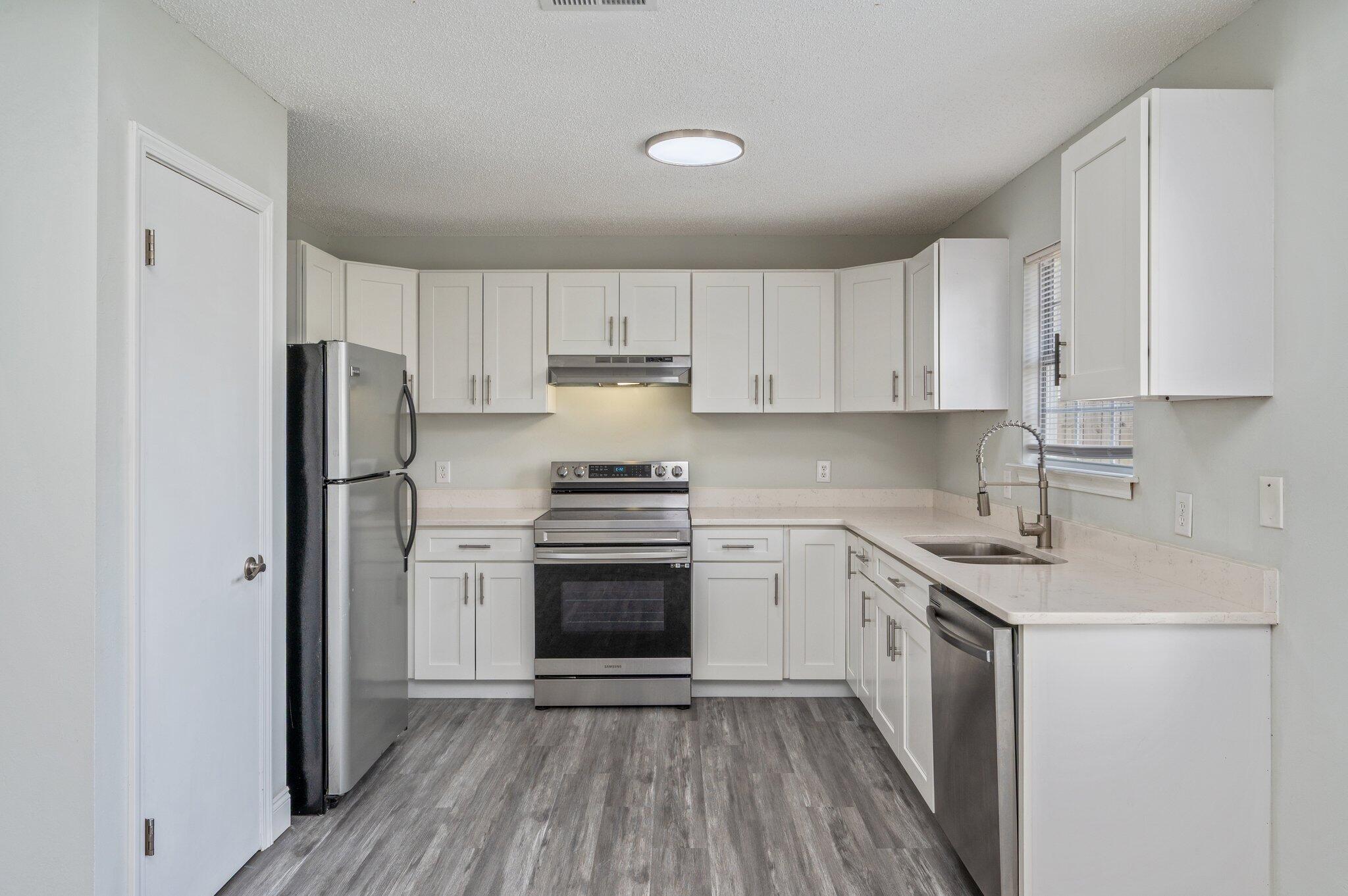 CARDINAL ESTATES - Residential