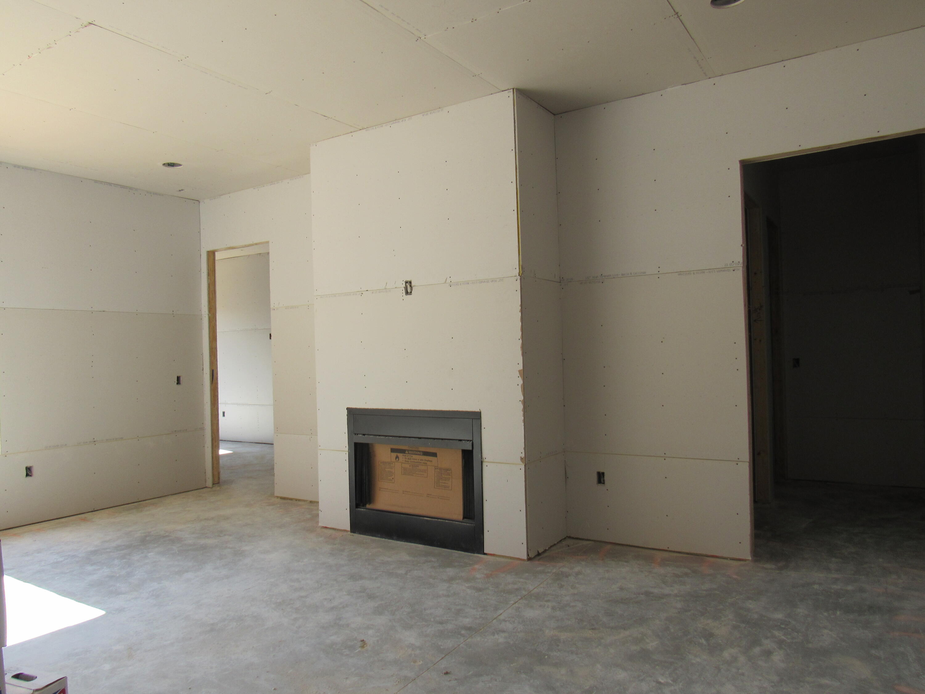 MAGNOLIA WOODS - Residential