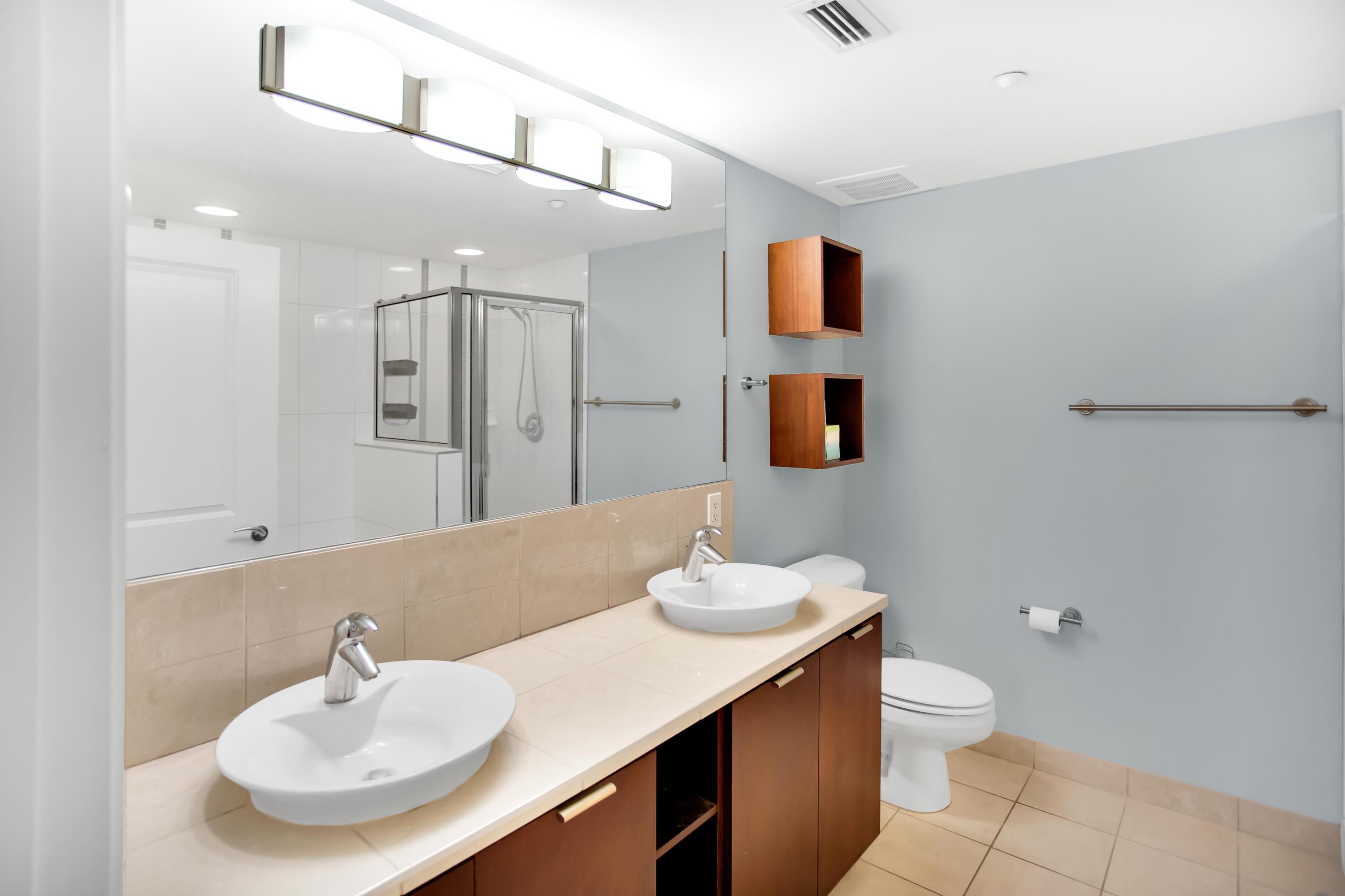 BAHIA CONDO - Residential