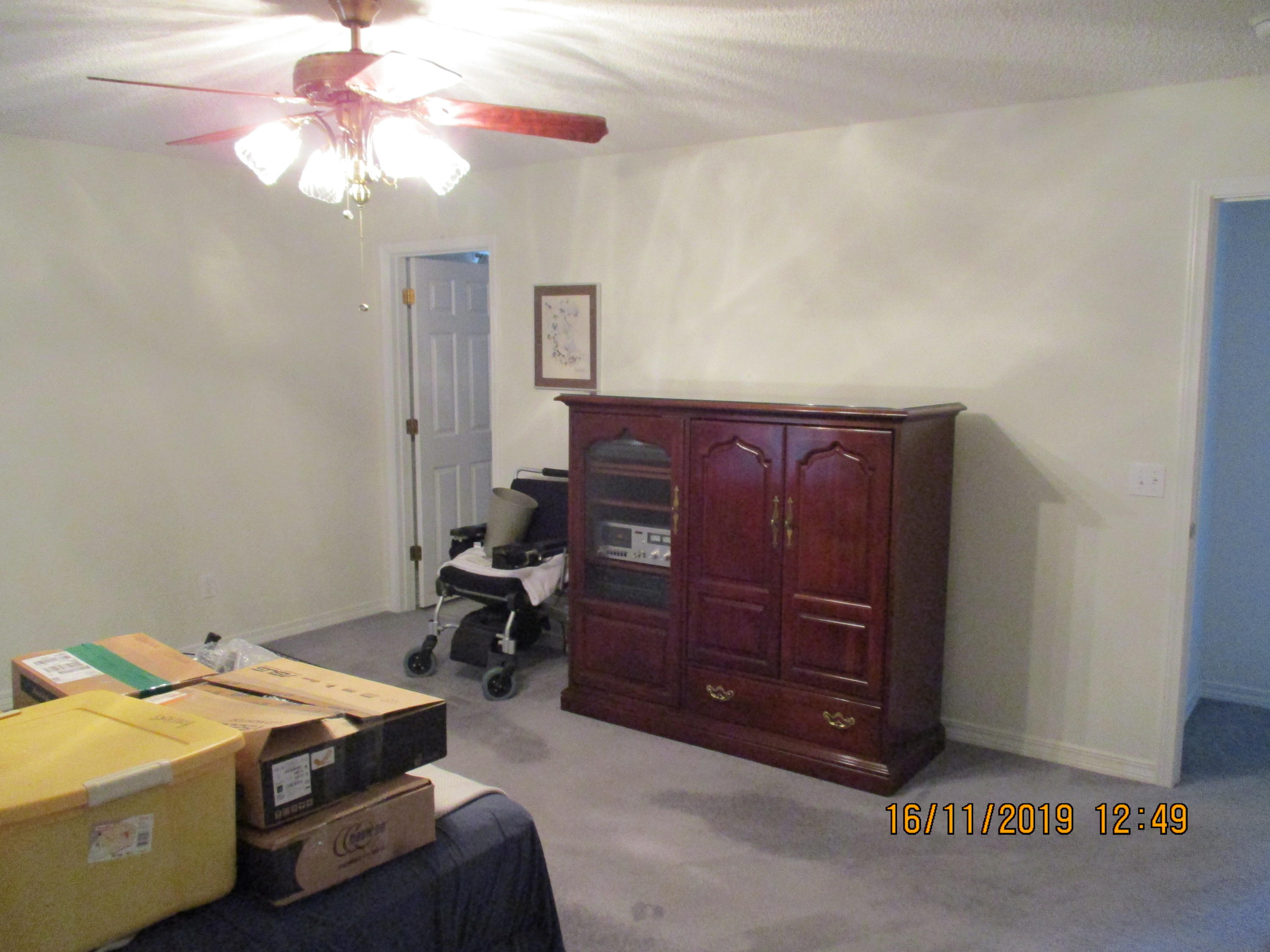 CRESTVIEW SUBURB (231000.00) - Residential