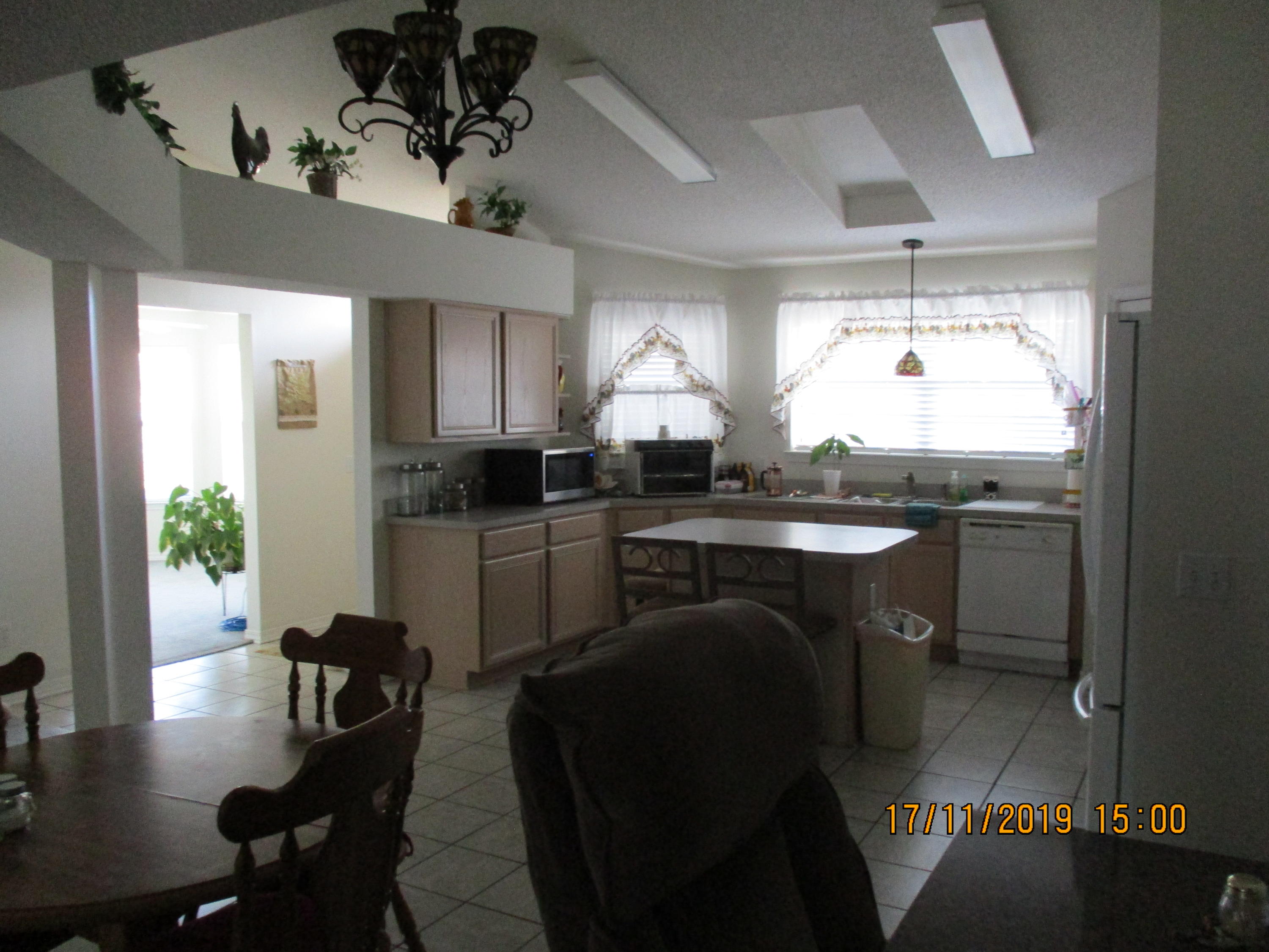 CRESTVIEW SUBURB (231000.00) - Residential