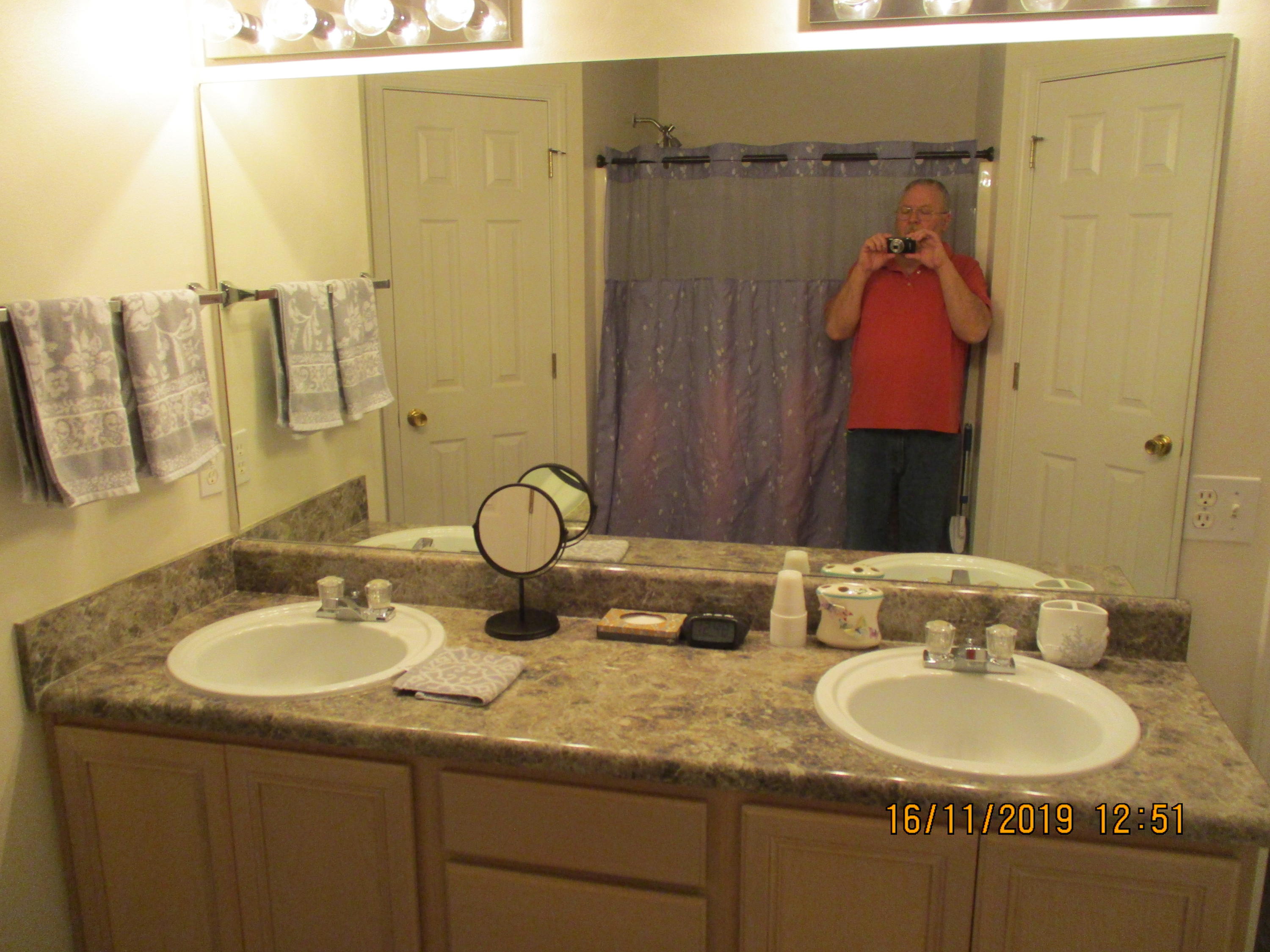 CRESTVIEW SUBURB (231000.00) - Residential