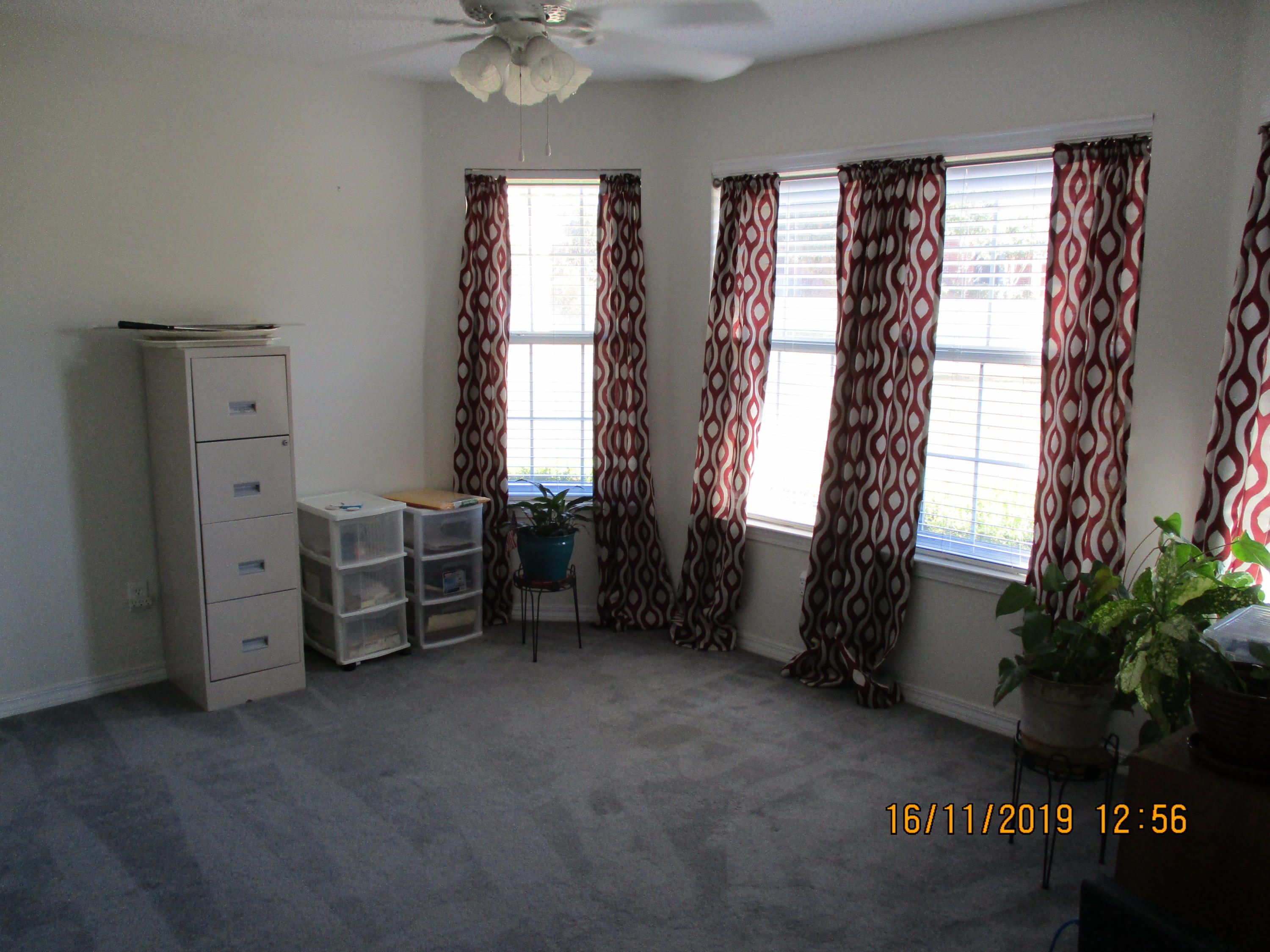 CRESTVIEW SUBURB (231000.00) - Residential