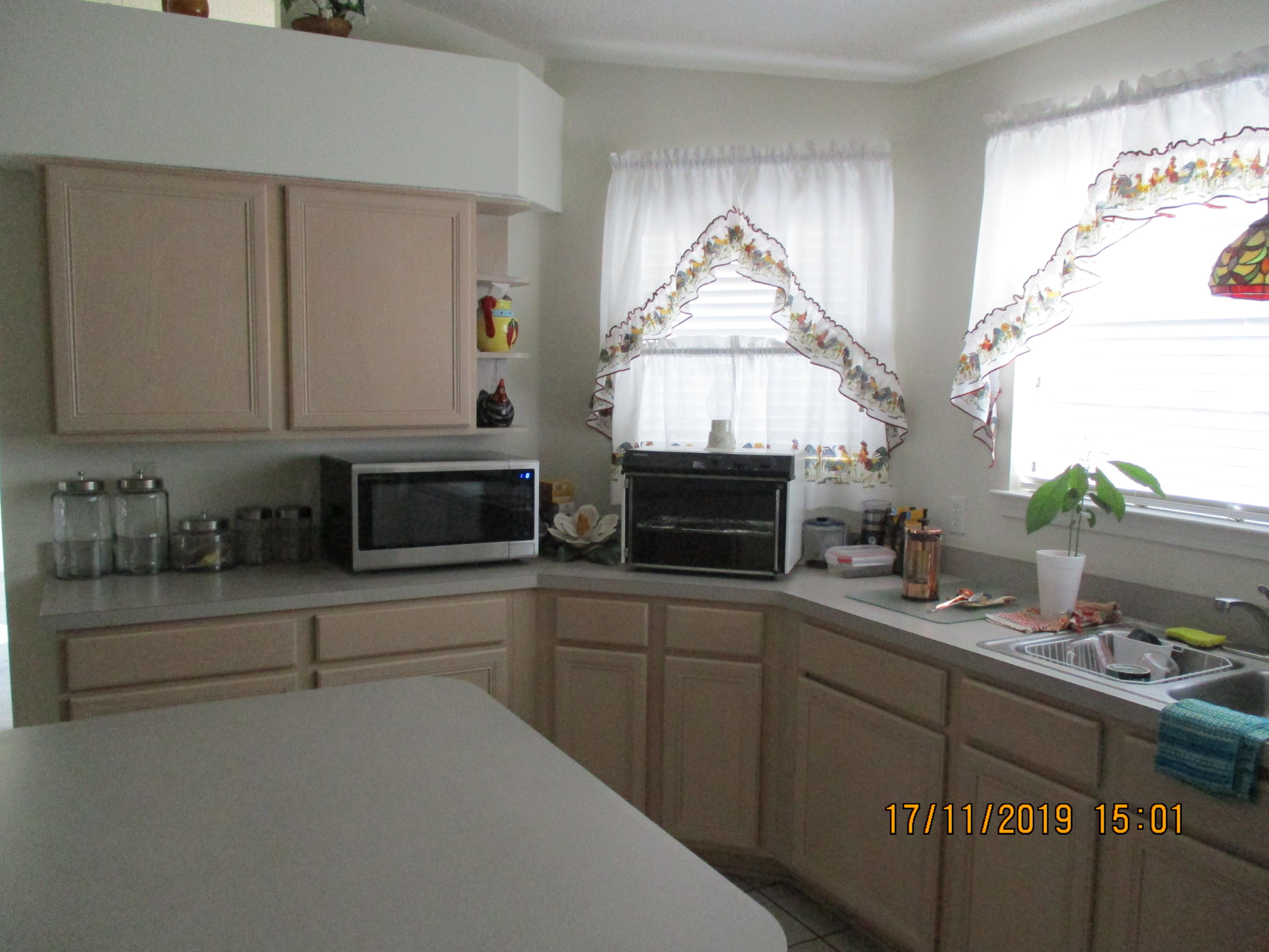 CRESTVIEW SUBURB (231000.00) - Residential