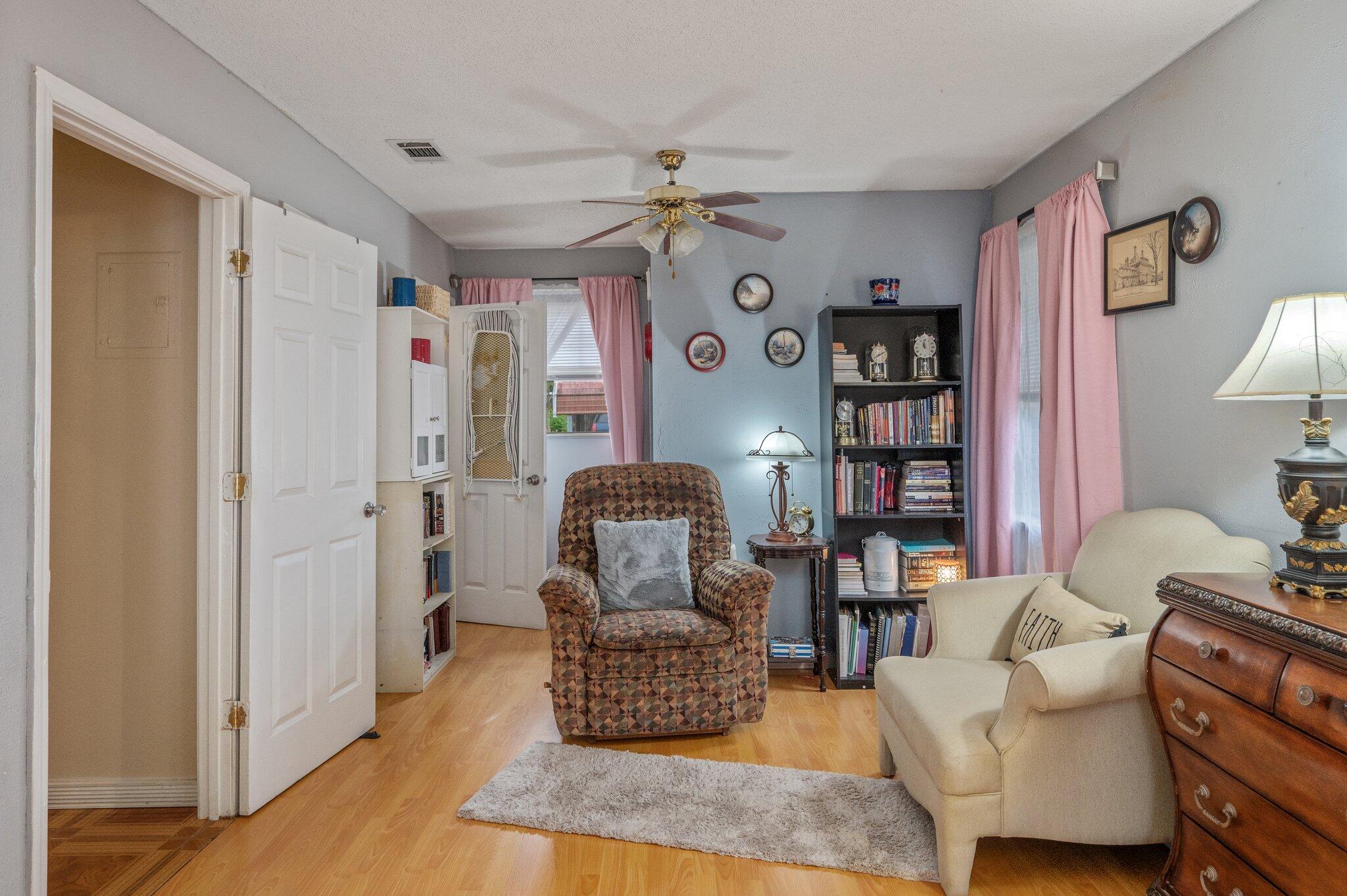 FERDON HEIGHTS - Residential