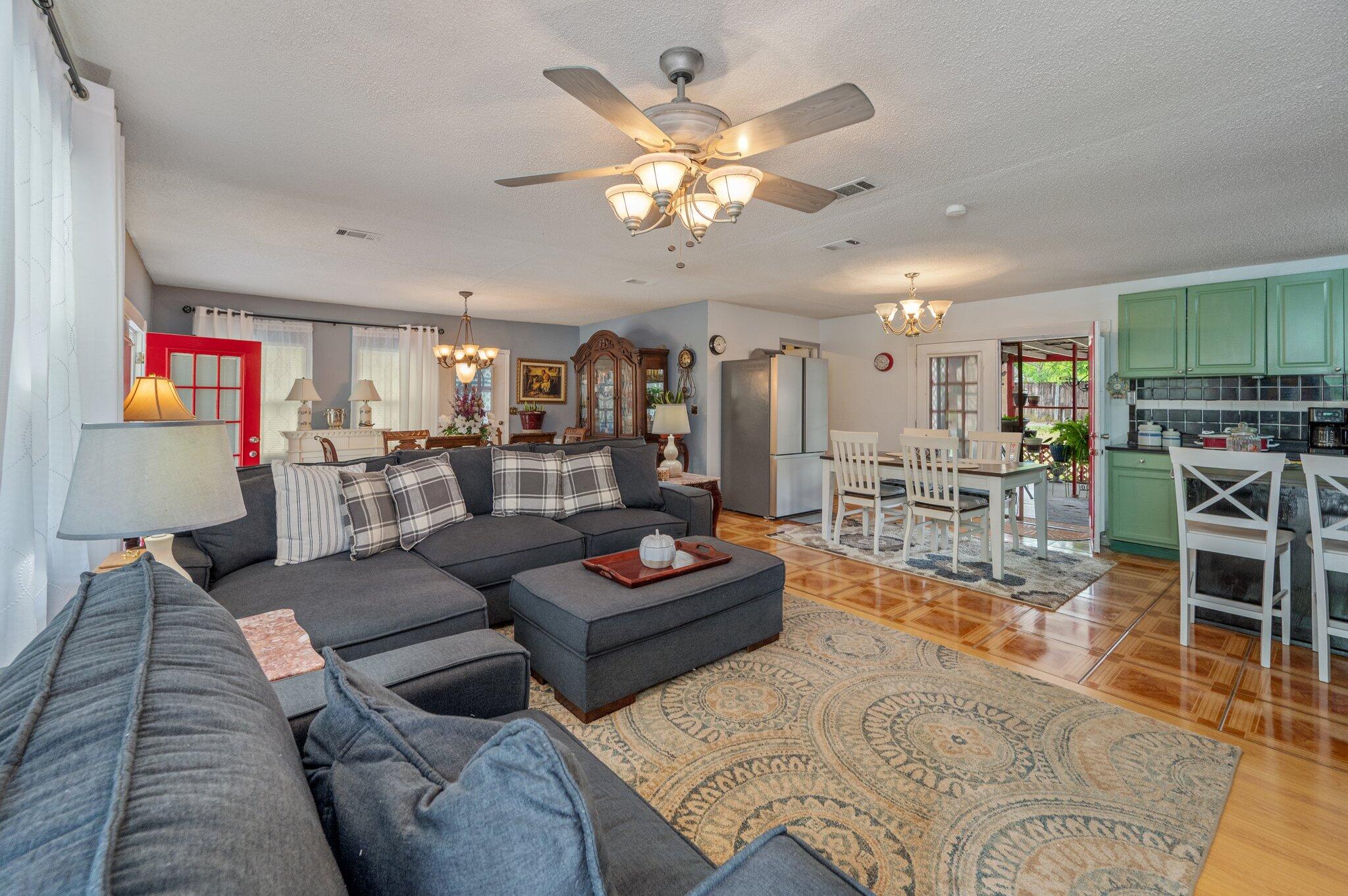 FERDON HEIGHTS - Residential