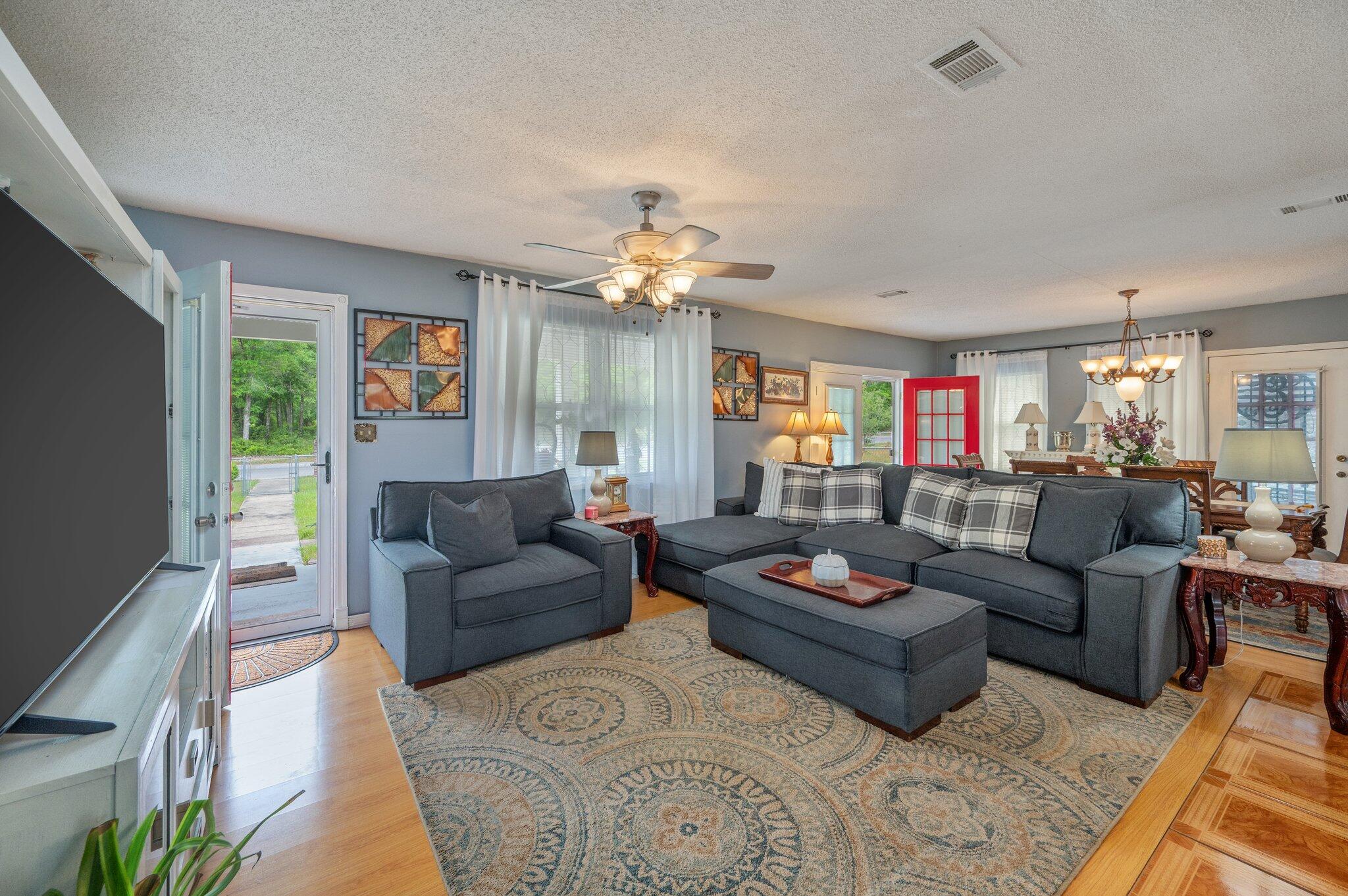 FERDON HEIGHTS - Residential