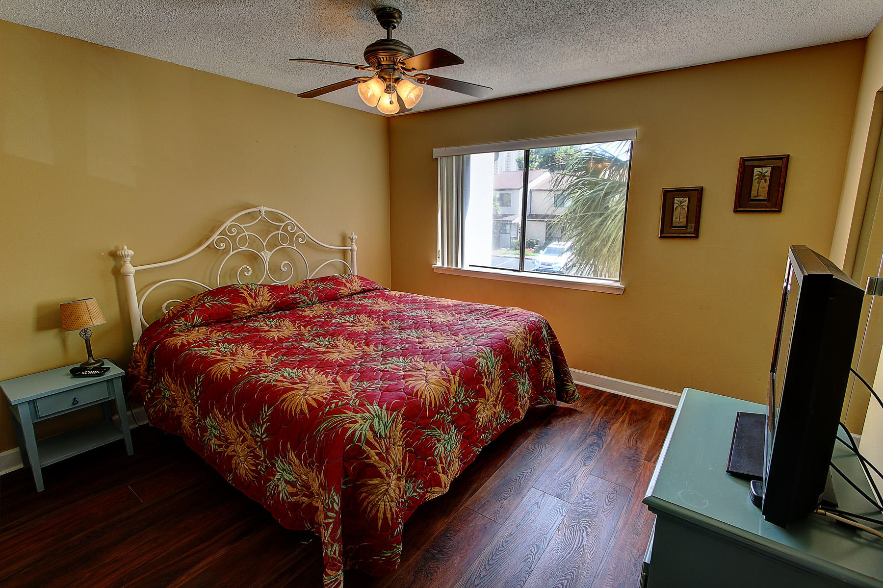 PORTSIDE CONDO - Residential