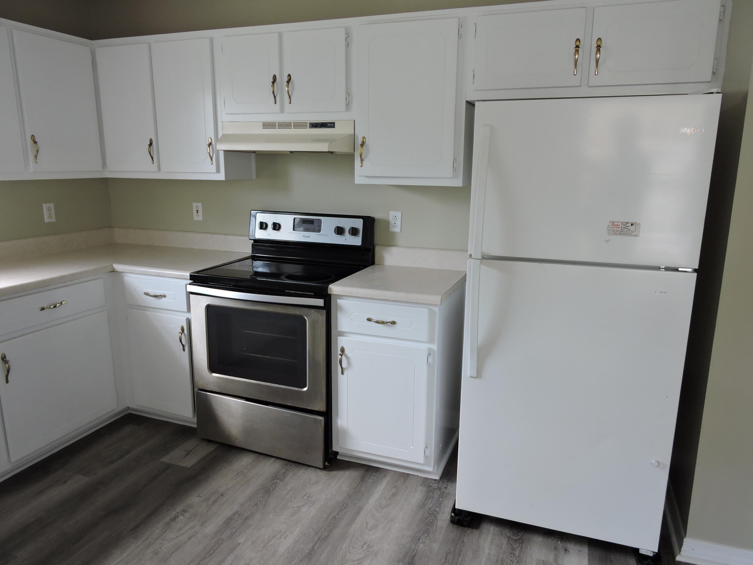 SOUTHWAY ESTATES - Residential Lease