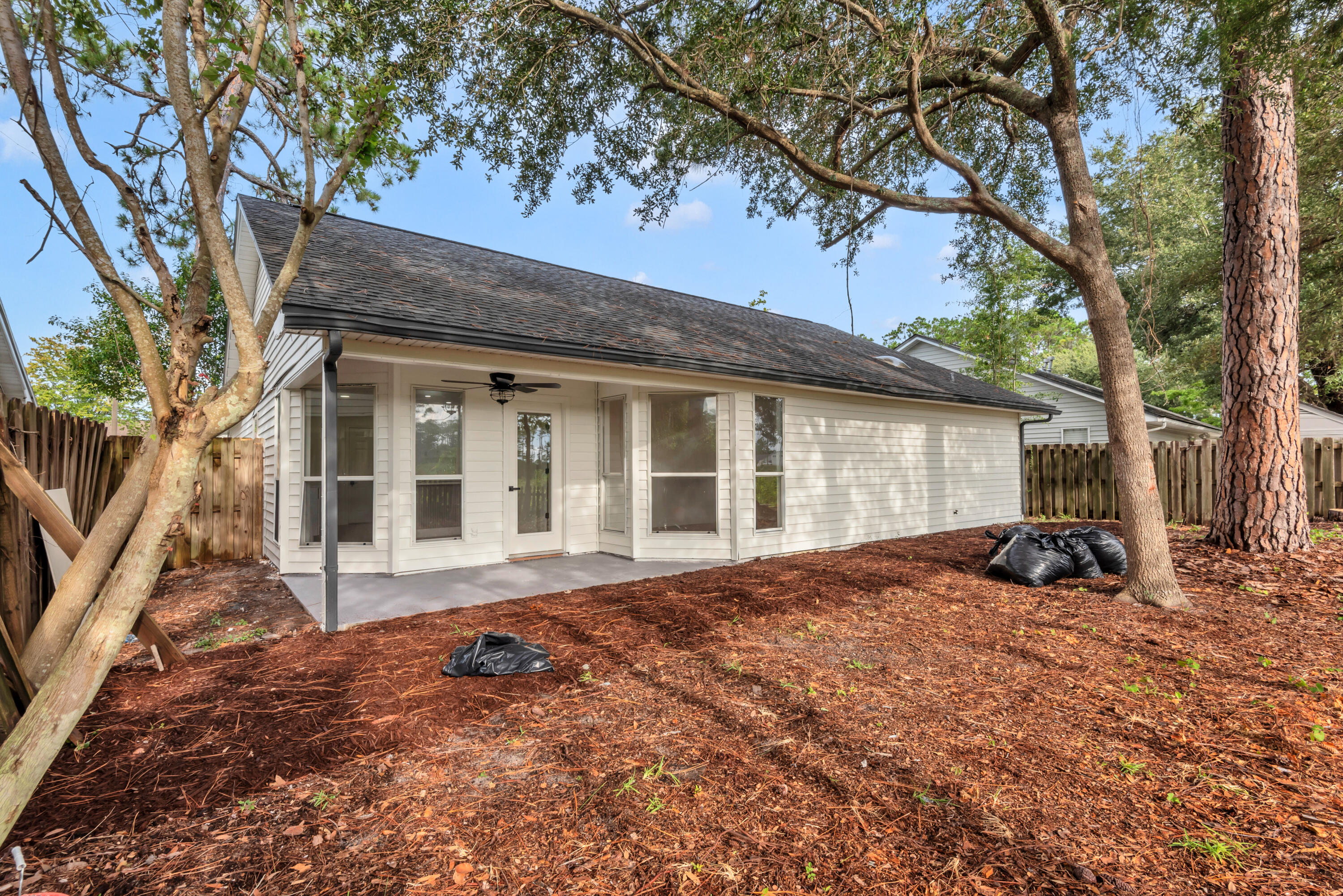 HERITAGE VILLAGE - Residential