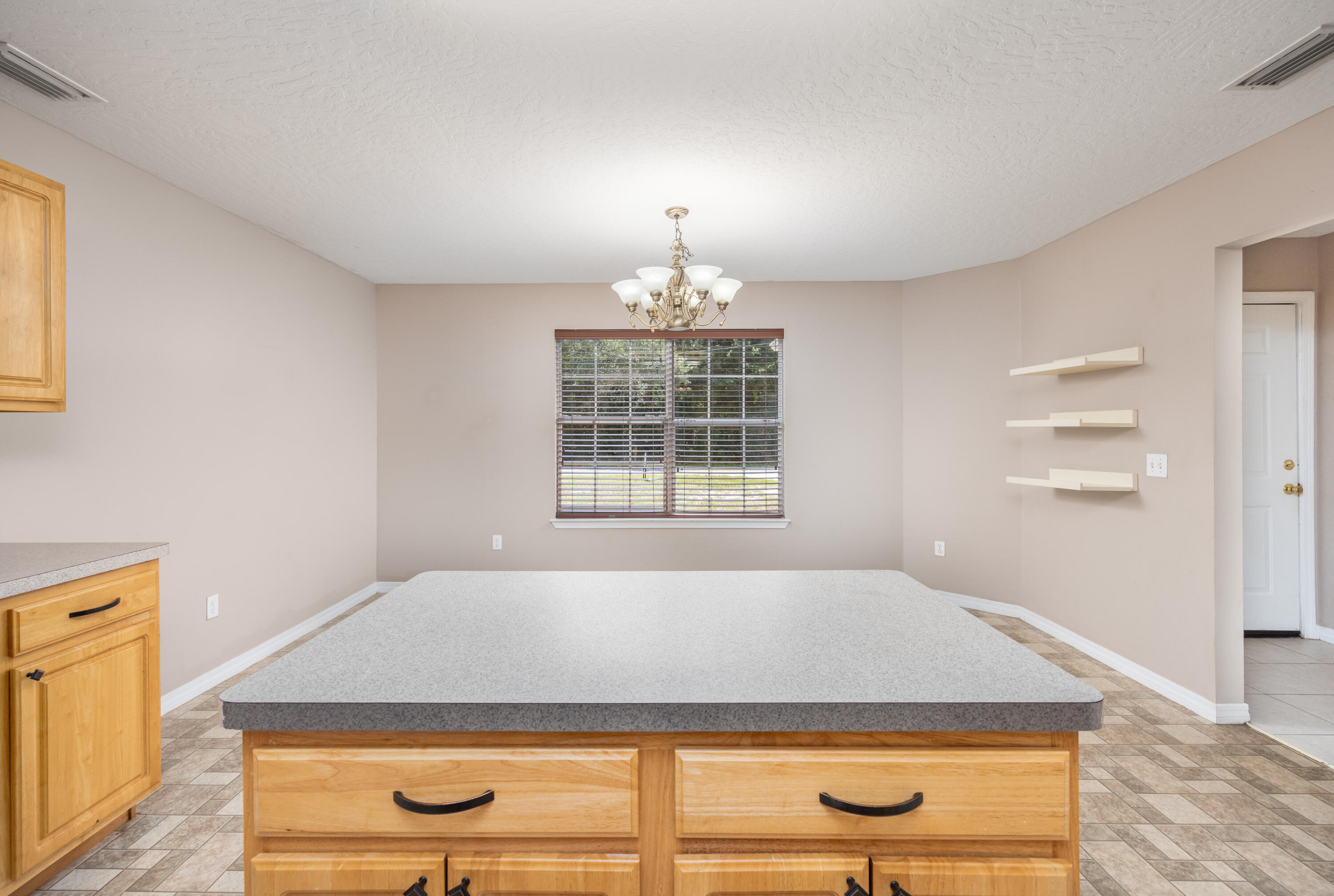 HOLLEY SHORES 1ST ADDN - Residential
