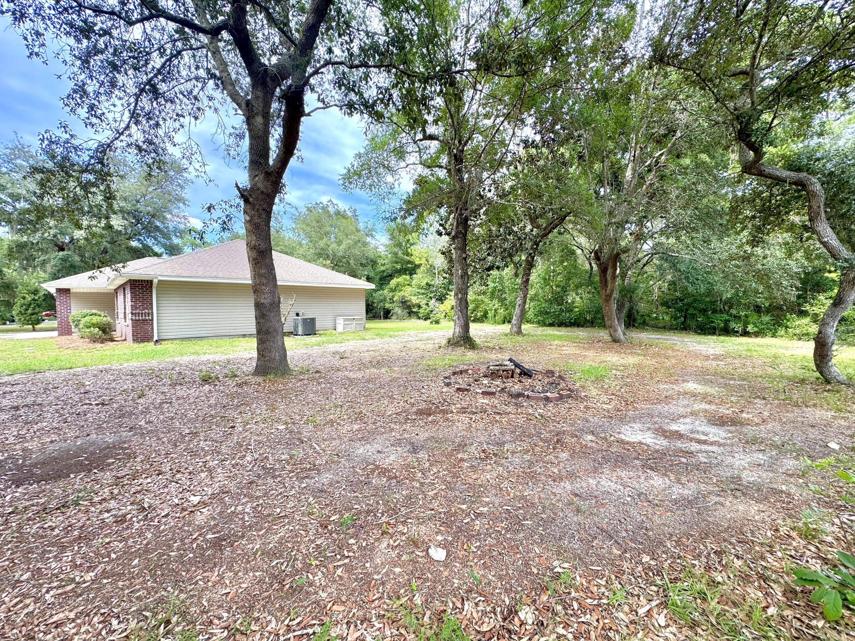 HOLLEY SHORES 1ST ADDN - Residential