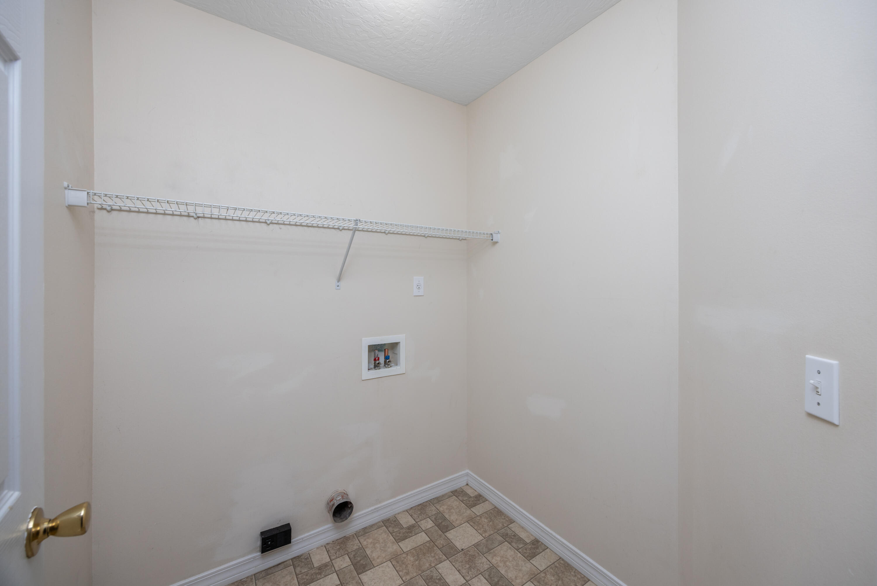 HOLLEY SHORES 1ST ADDN - Residential