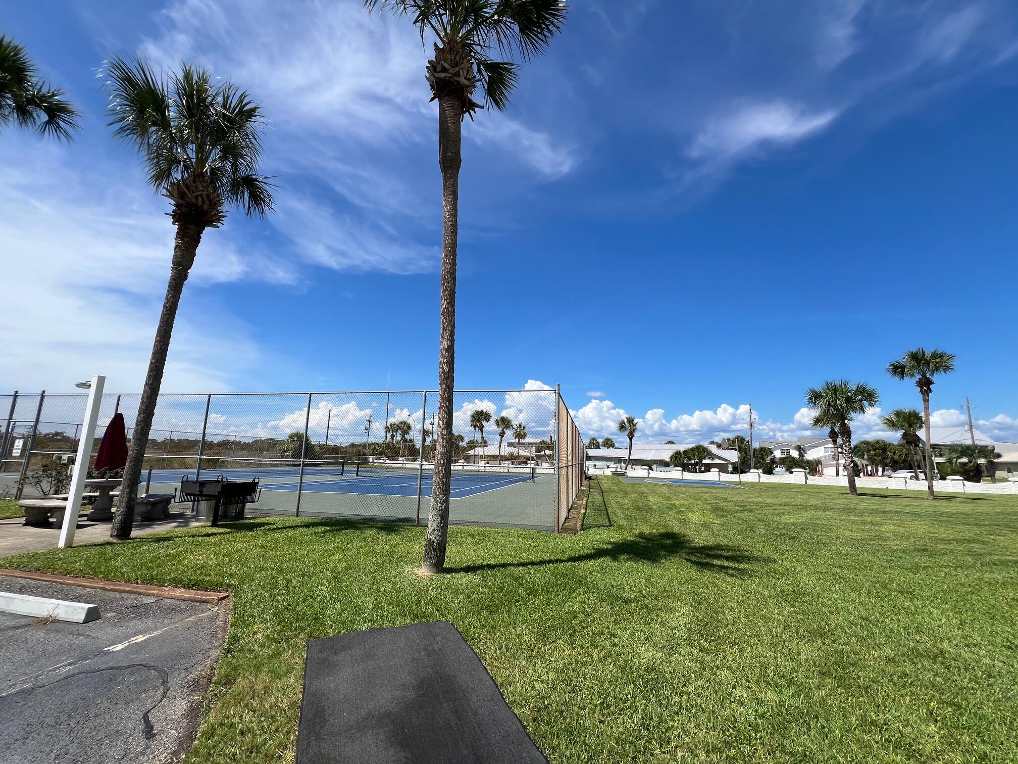 EL MATADOR CONDO - Residential