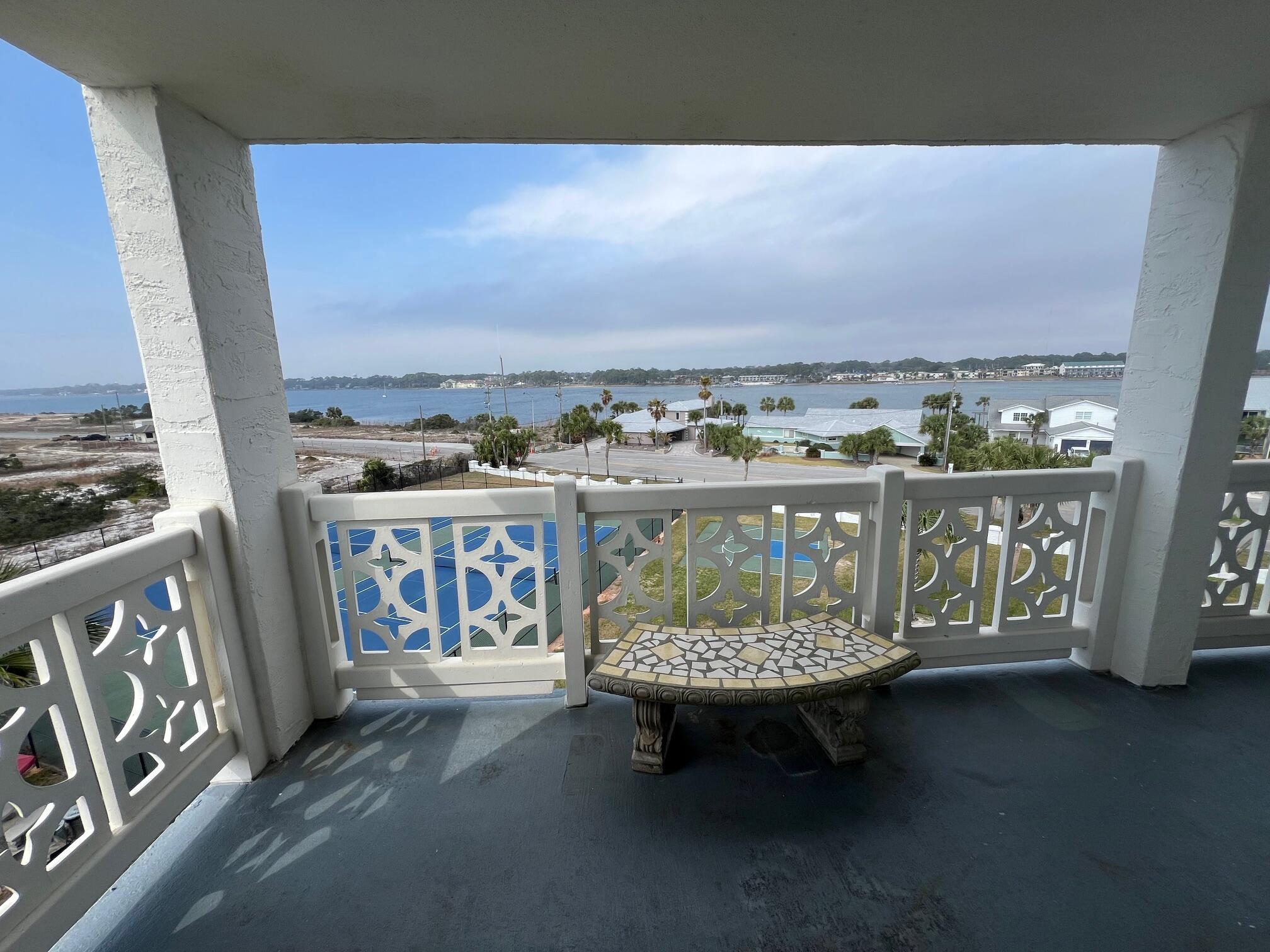 EL MATADOR CONDO - Residential