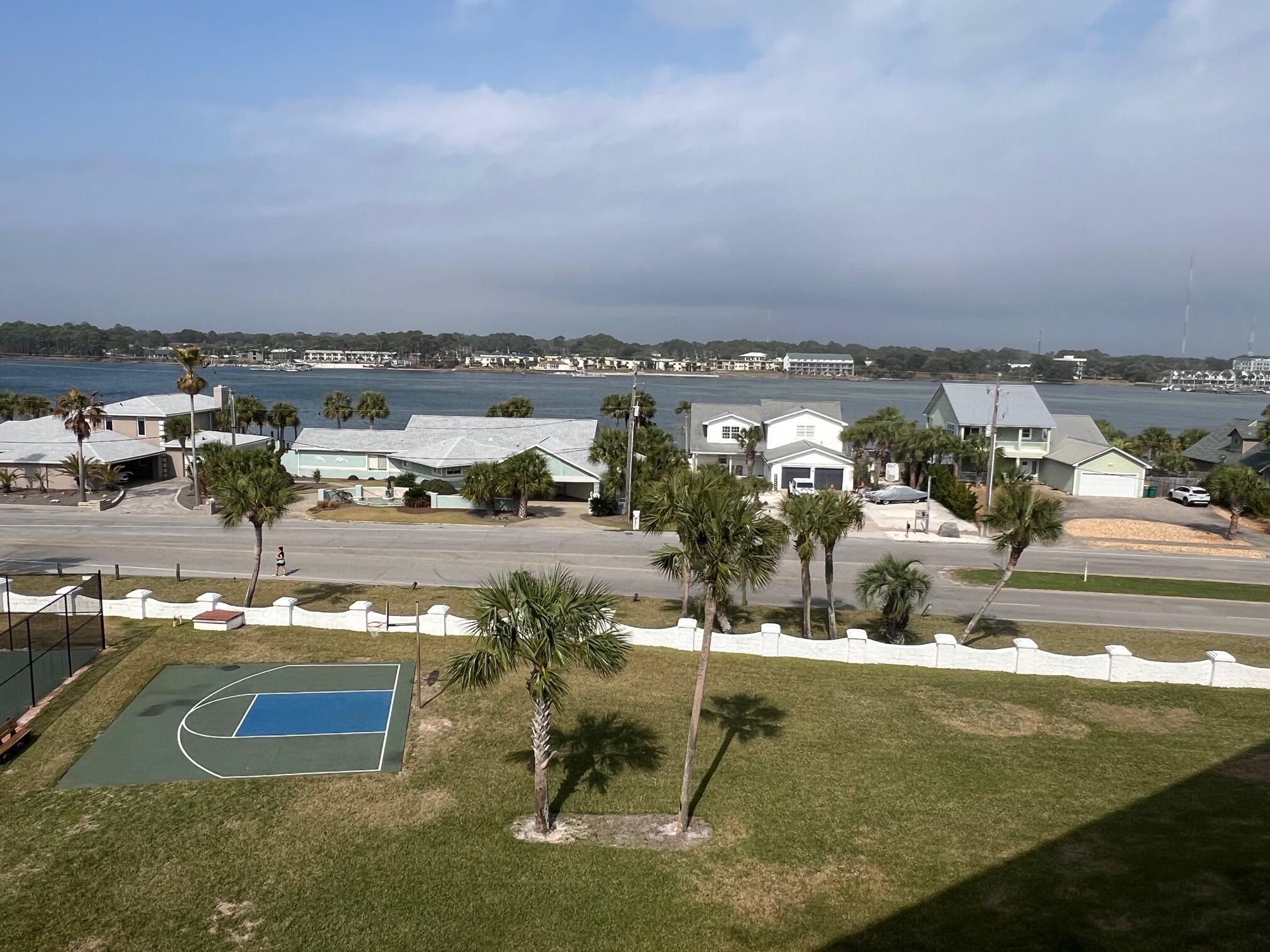 EL MATADOR CONDO - Residential