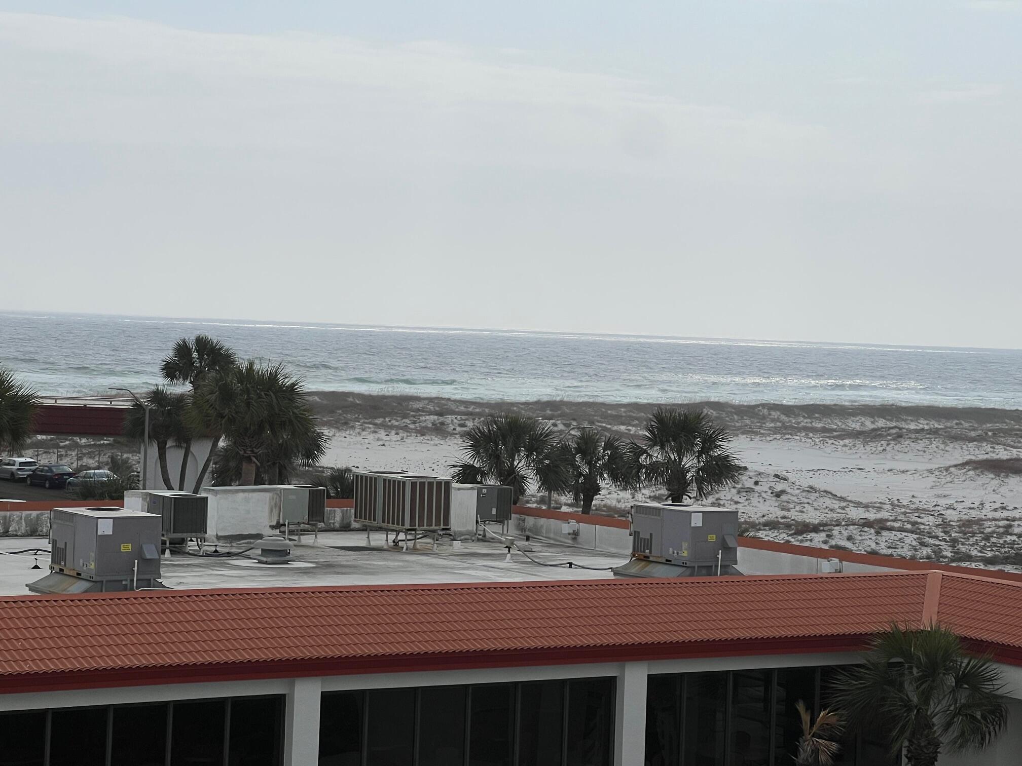 EL MATADOR CONDO - Residential