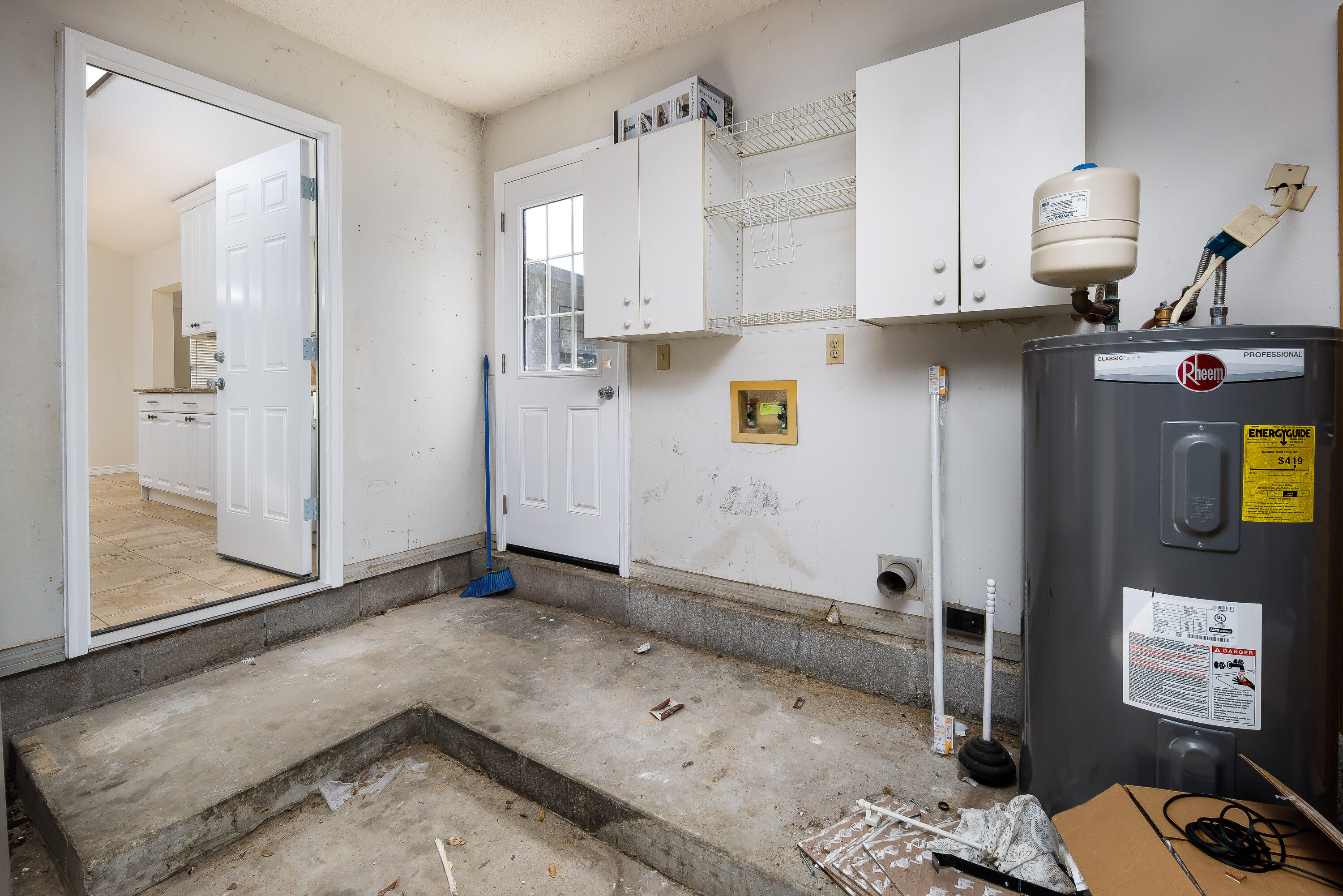 HOLLEY BY THE SEA - Residential