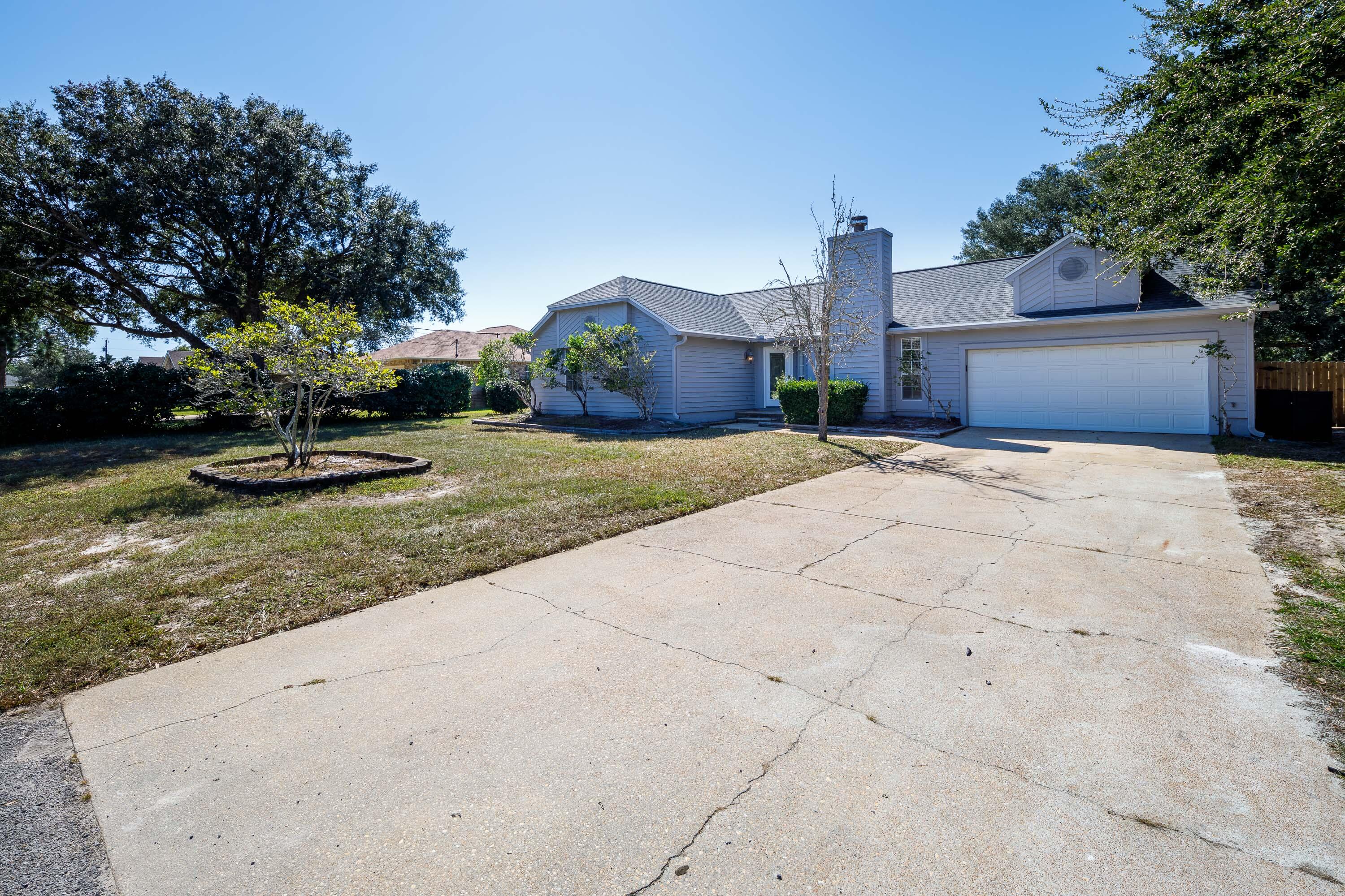 HOLLEY BY THE SEA - Residential