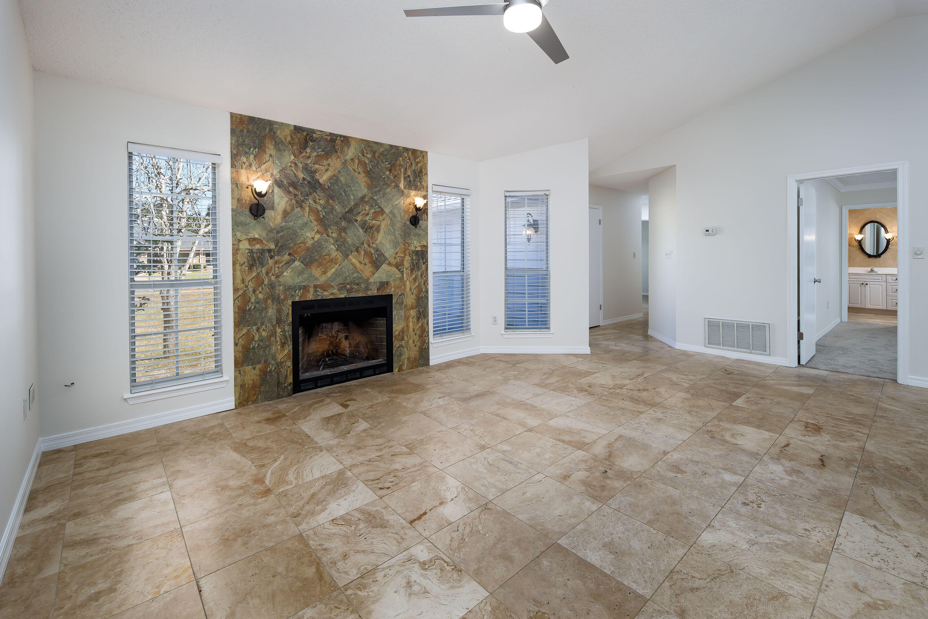 HOLLEY BY THE SEA - Residential