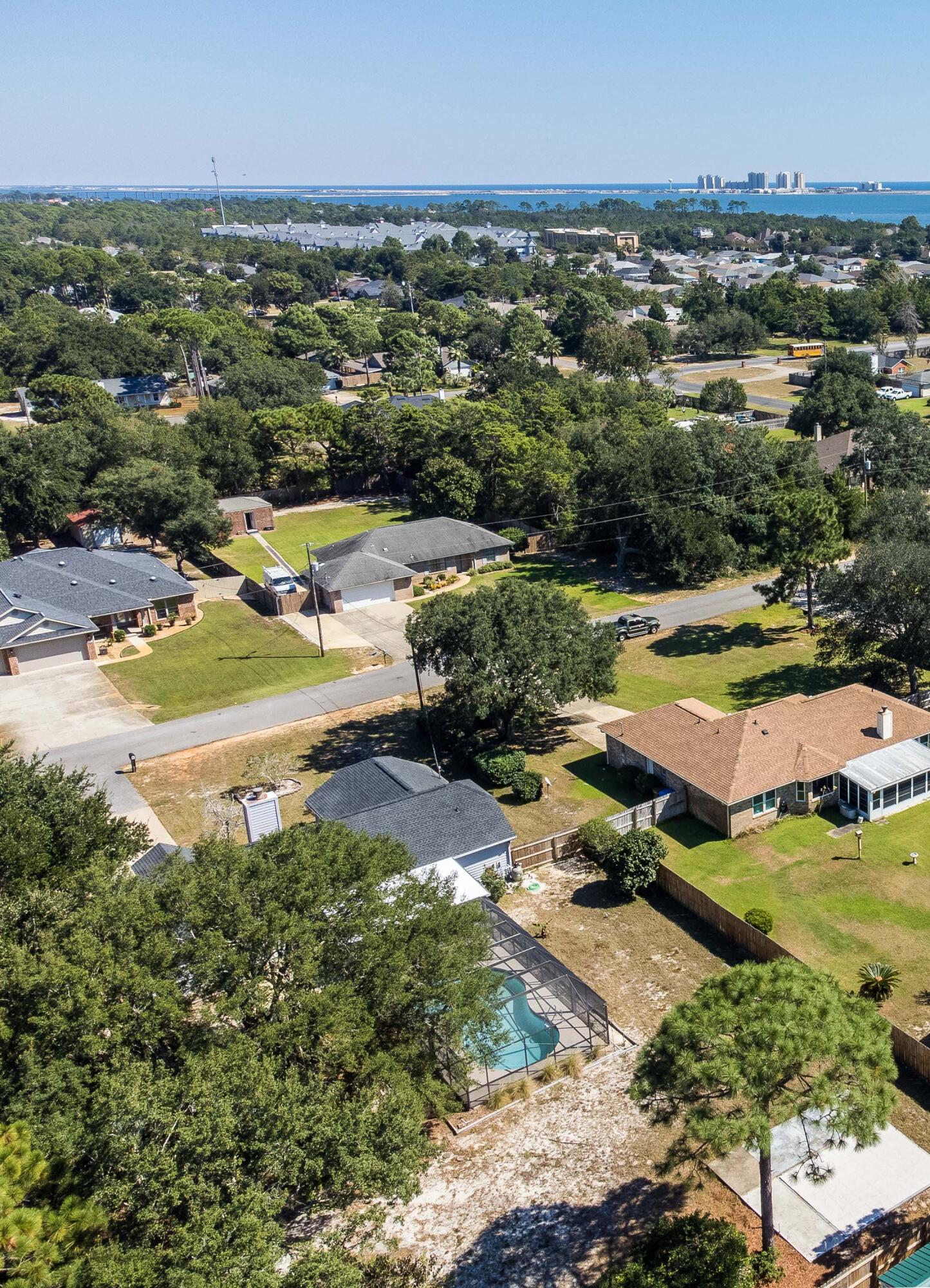 HOLLEY BY THE SEA - Residential