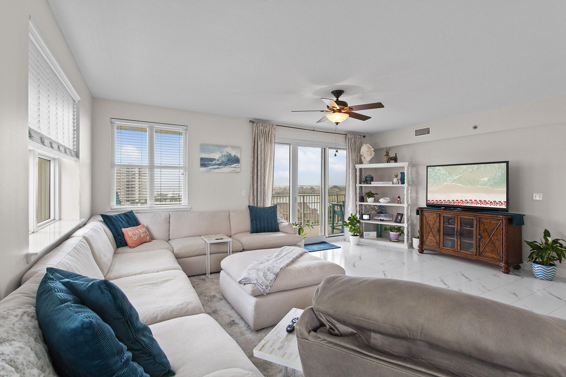 122 Seascape Drive 701